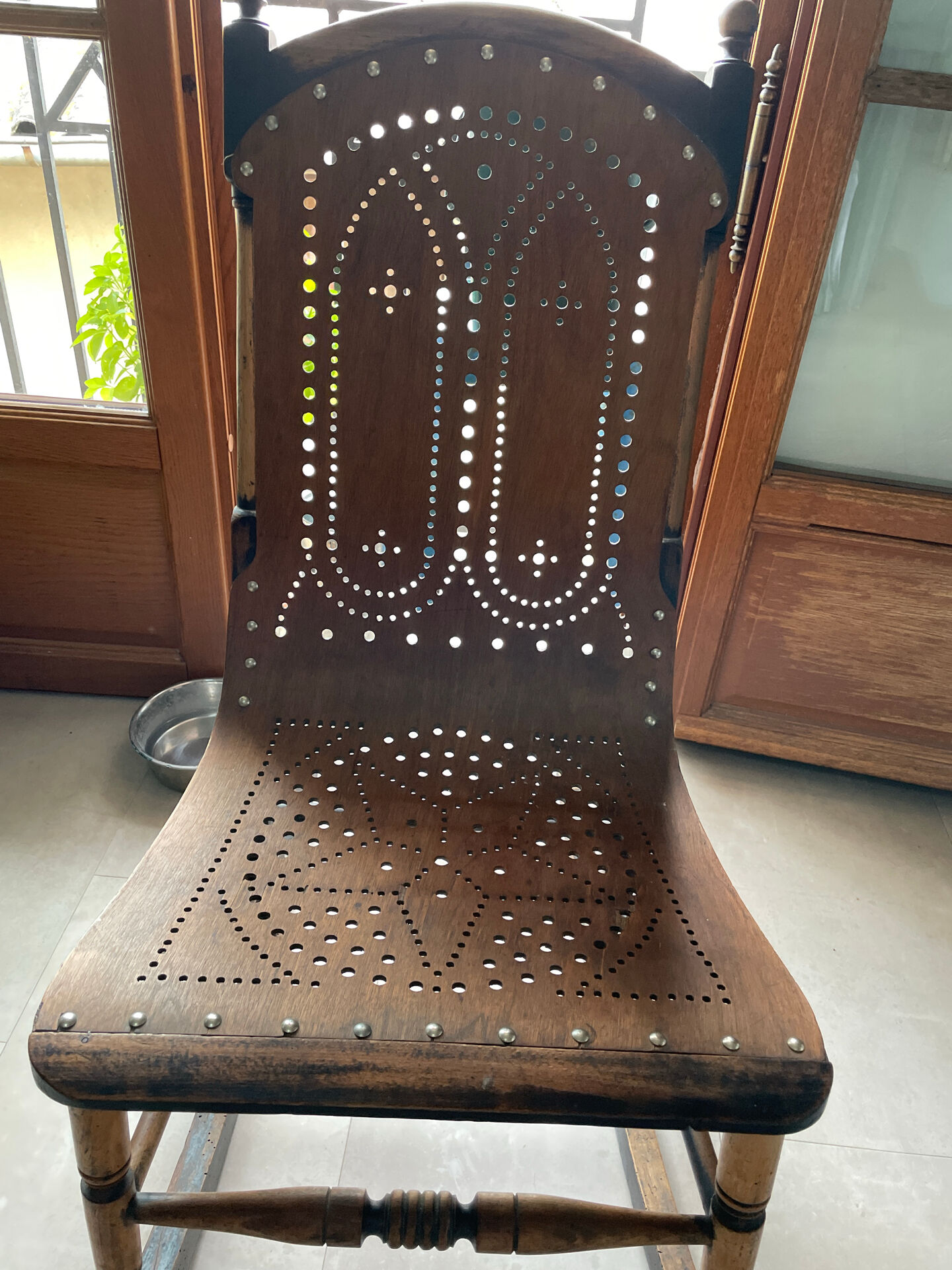 Victorian bent plywood rocking chair – Gardiner’s patents 1872 / 1873