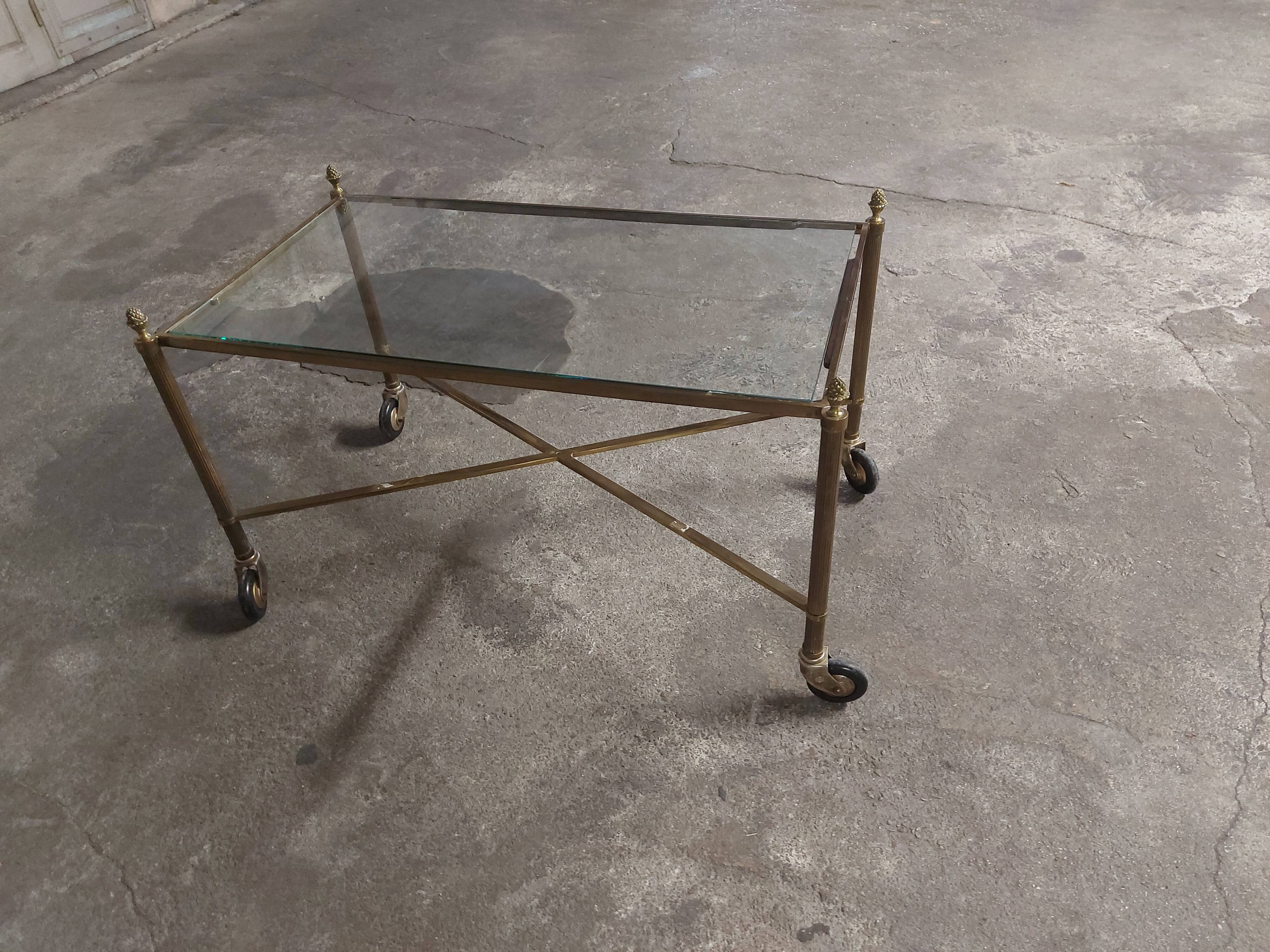 Table basse roulante en bronze doré vintage