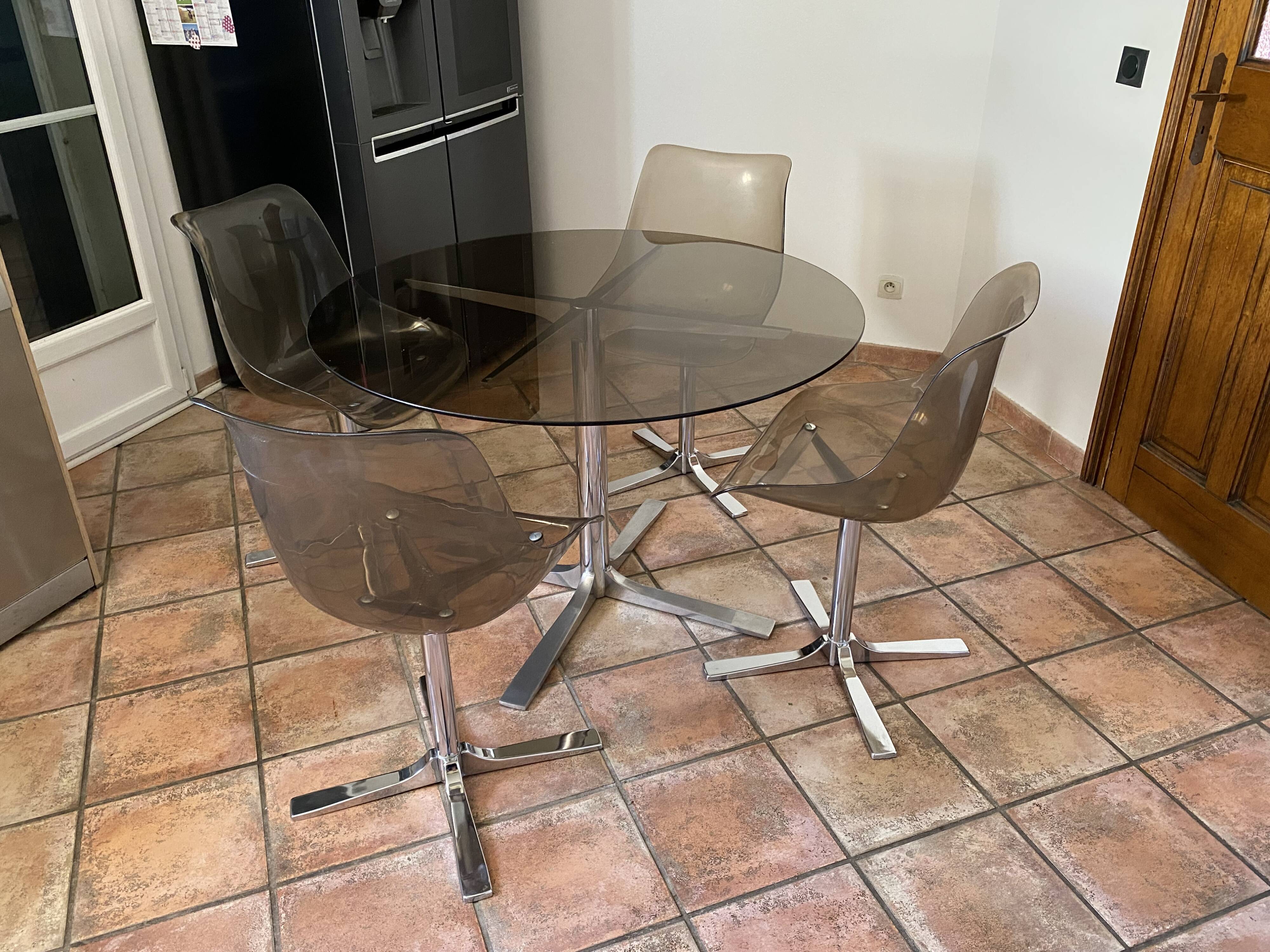 Roche Bobois table and its 4 chairs 1970s