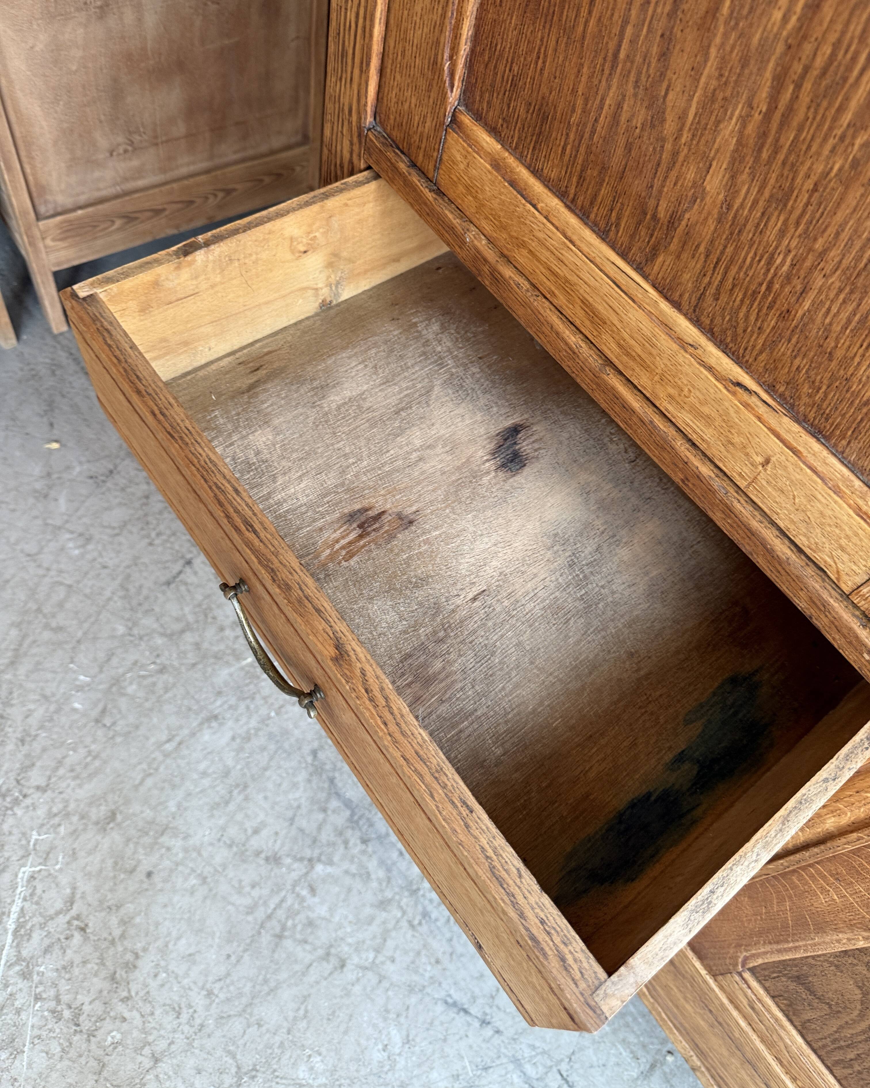 Armoire Art Déco en chêne (rénovée)