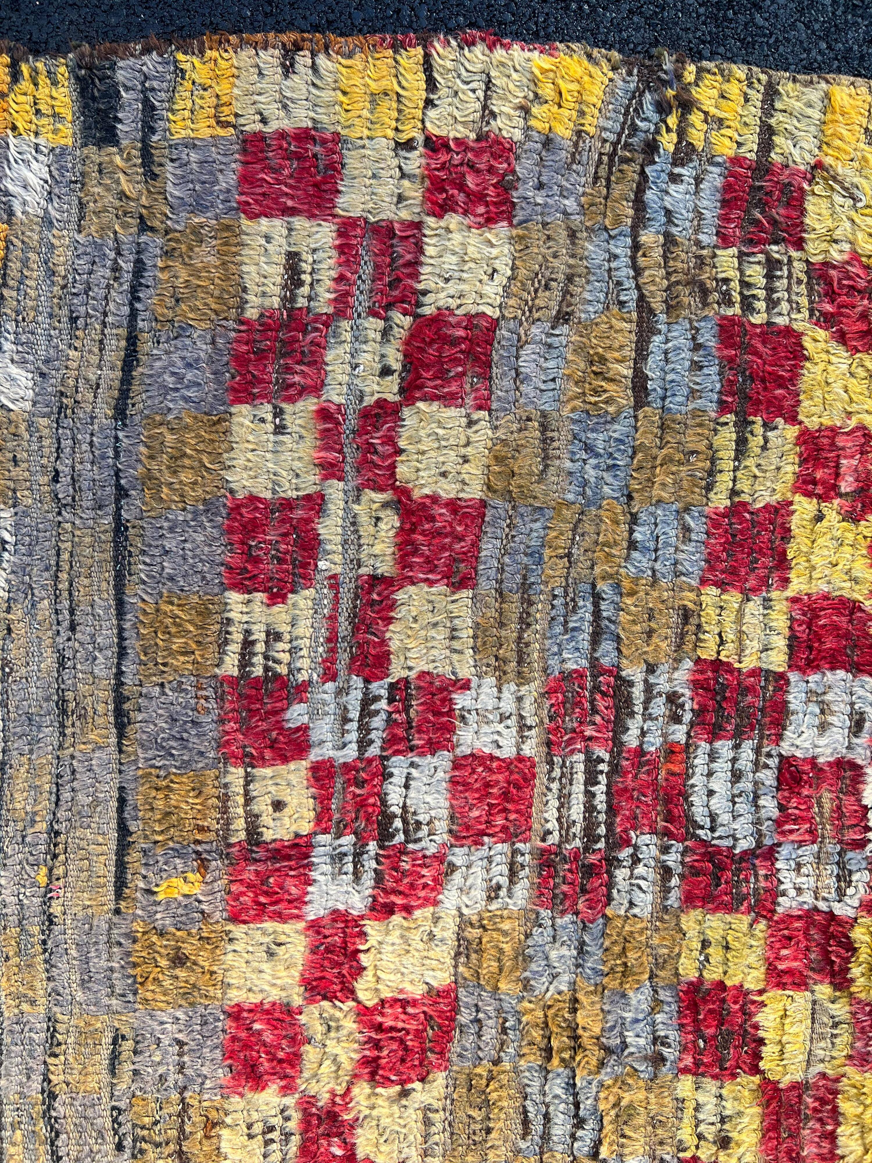 Tapis Tulu turc antique avec motif à carreaux