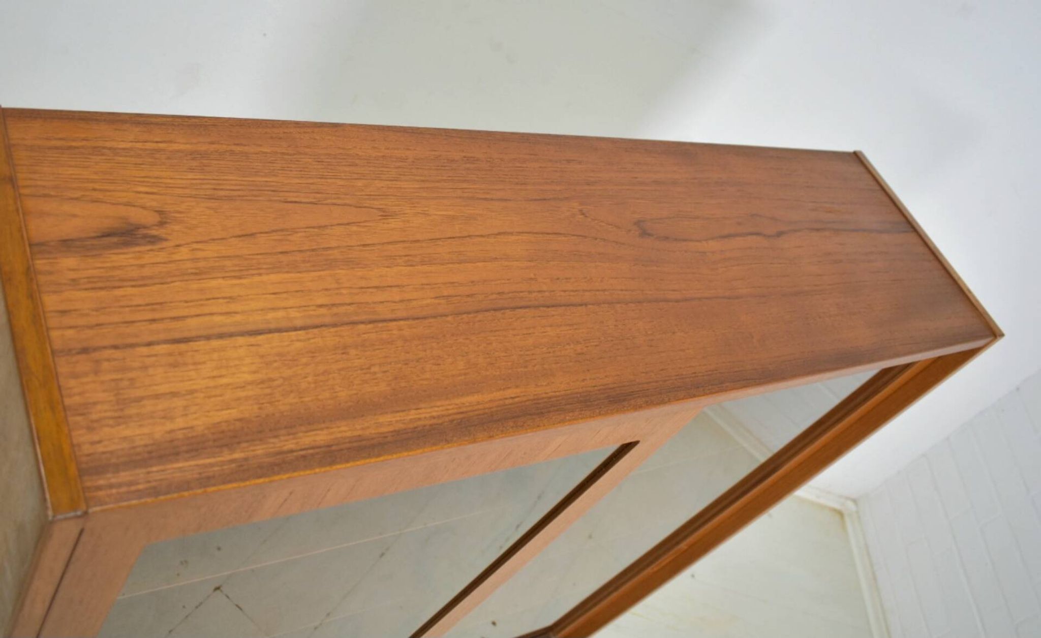 Showcase by Poul Hundevad 1960s skandinavian Teak Danish Highboard