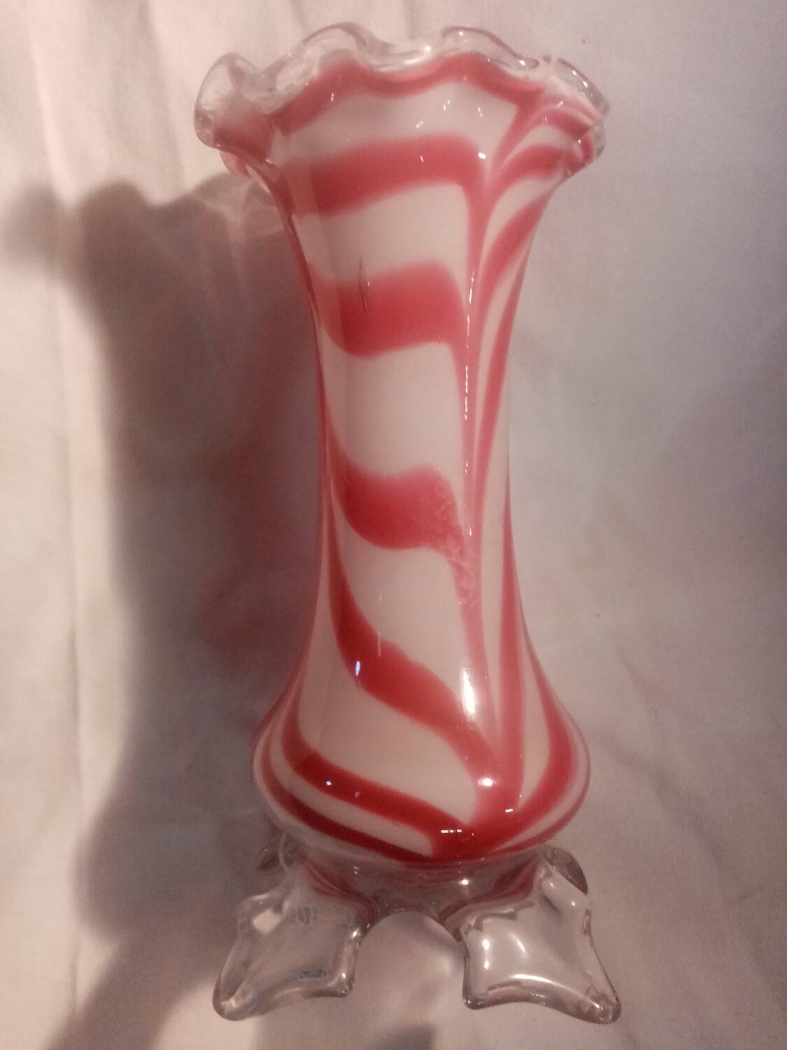 Superb old vase in Clairey mouth-blown glass paste (88)