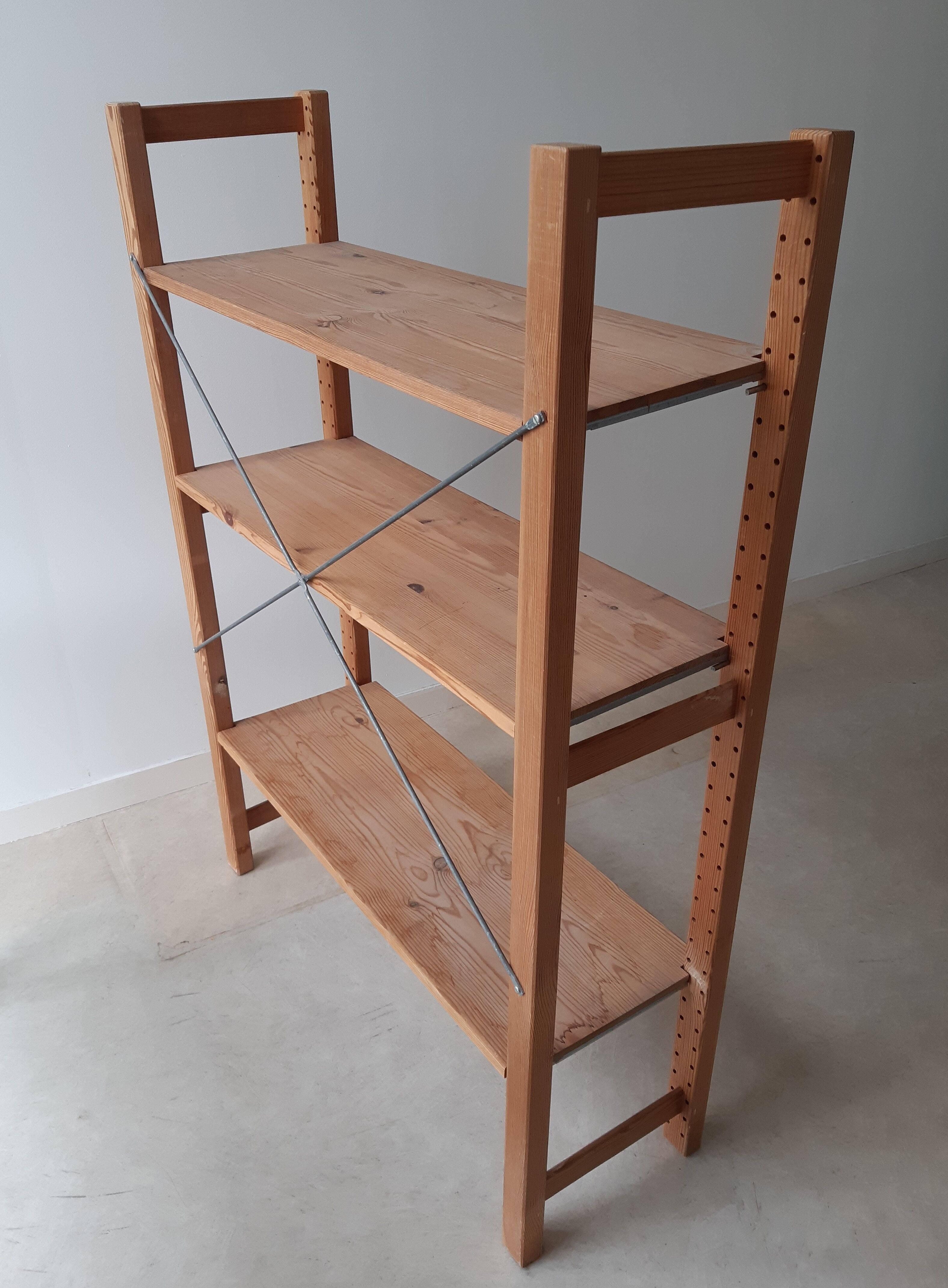 Pine shelf, Scandinavian style Lundia, vintage 70s