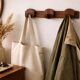 Porte-manteau en bois – années 60