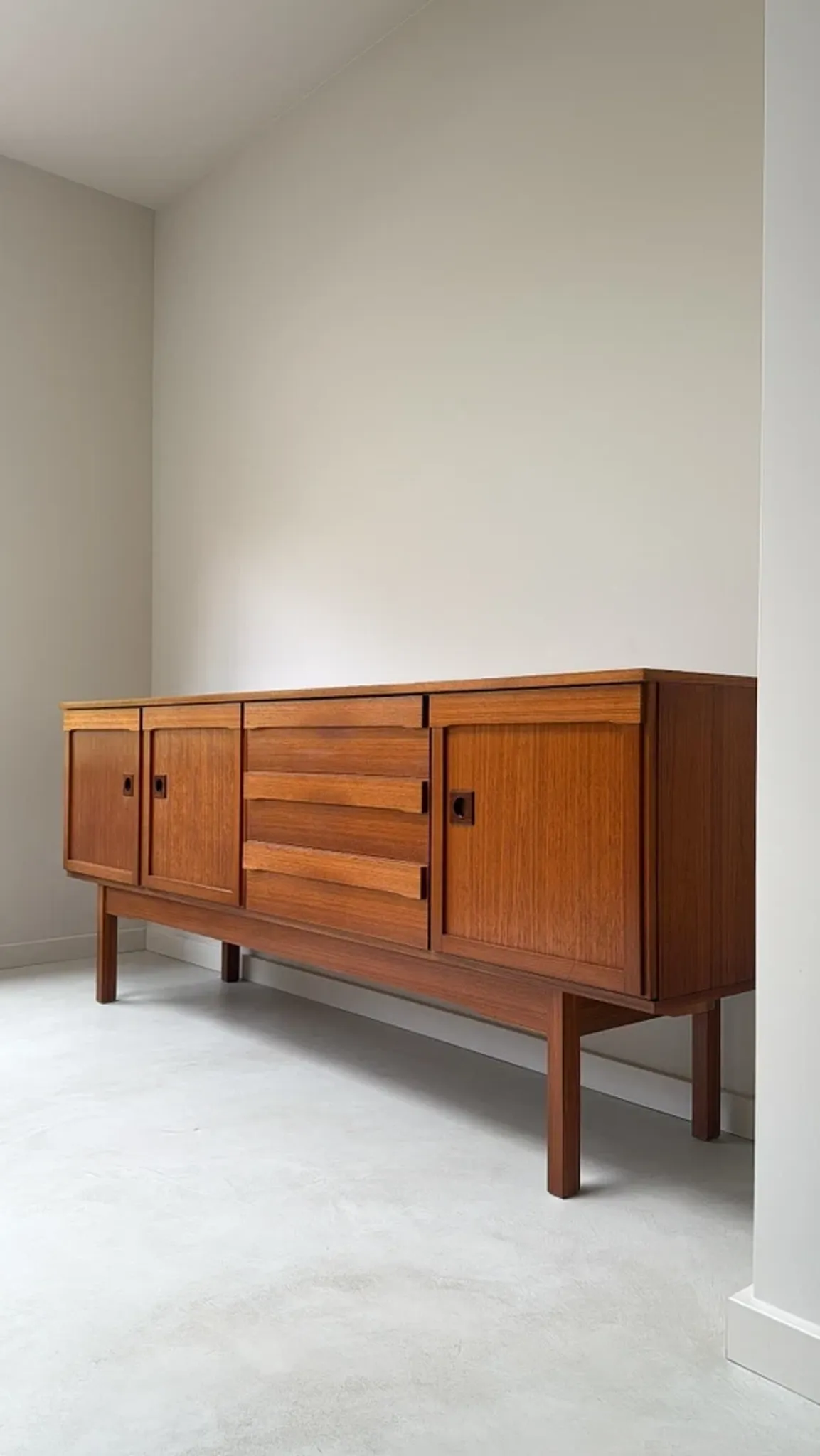 Buffet en teck vintage