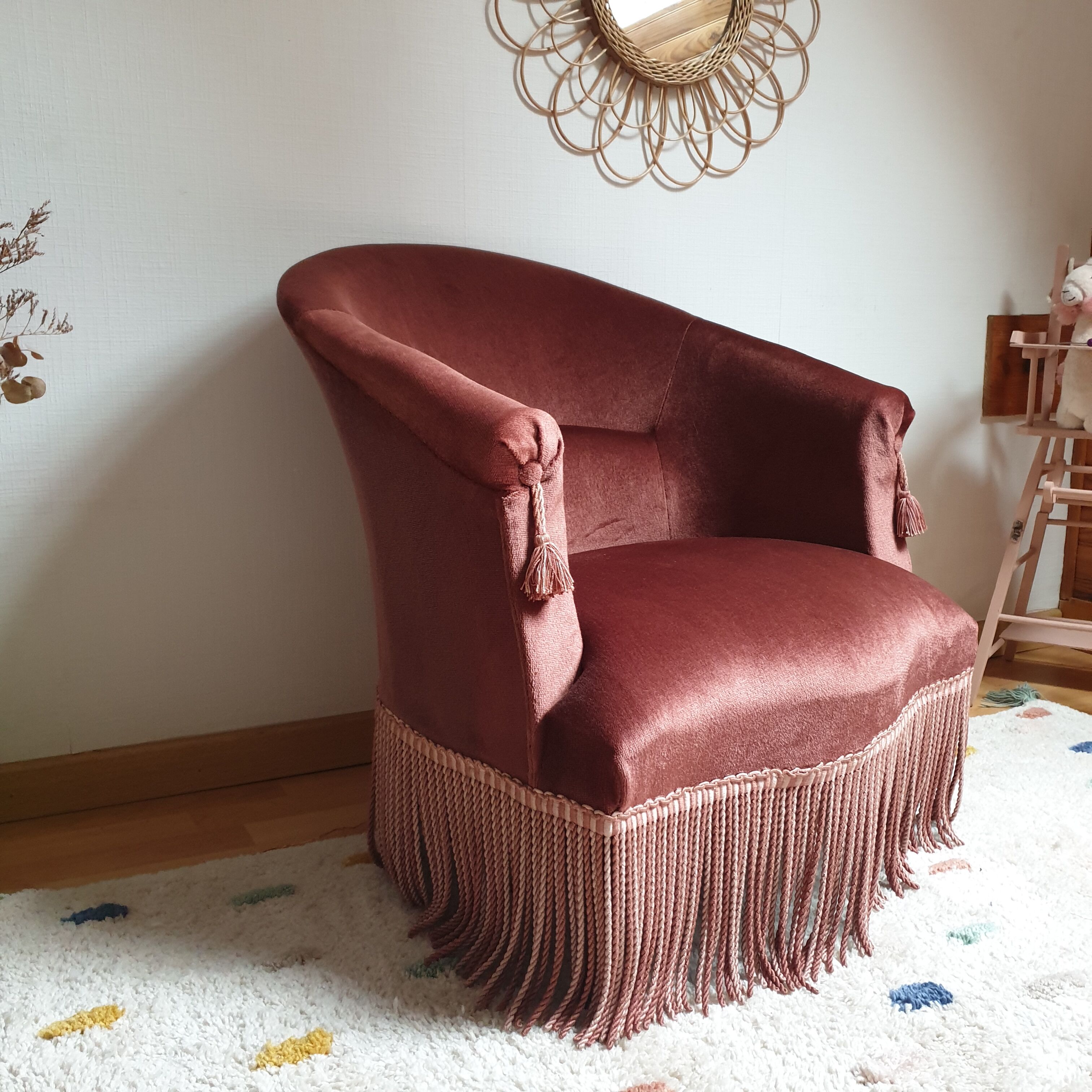 Vintage toad armchair