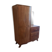 Armoire asymétrique