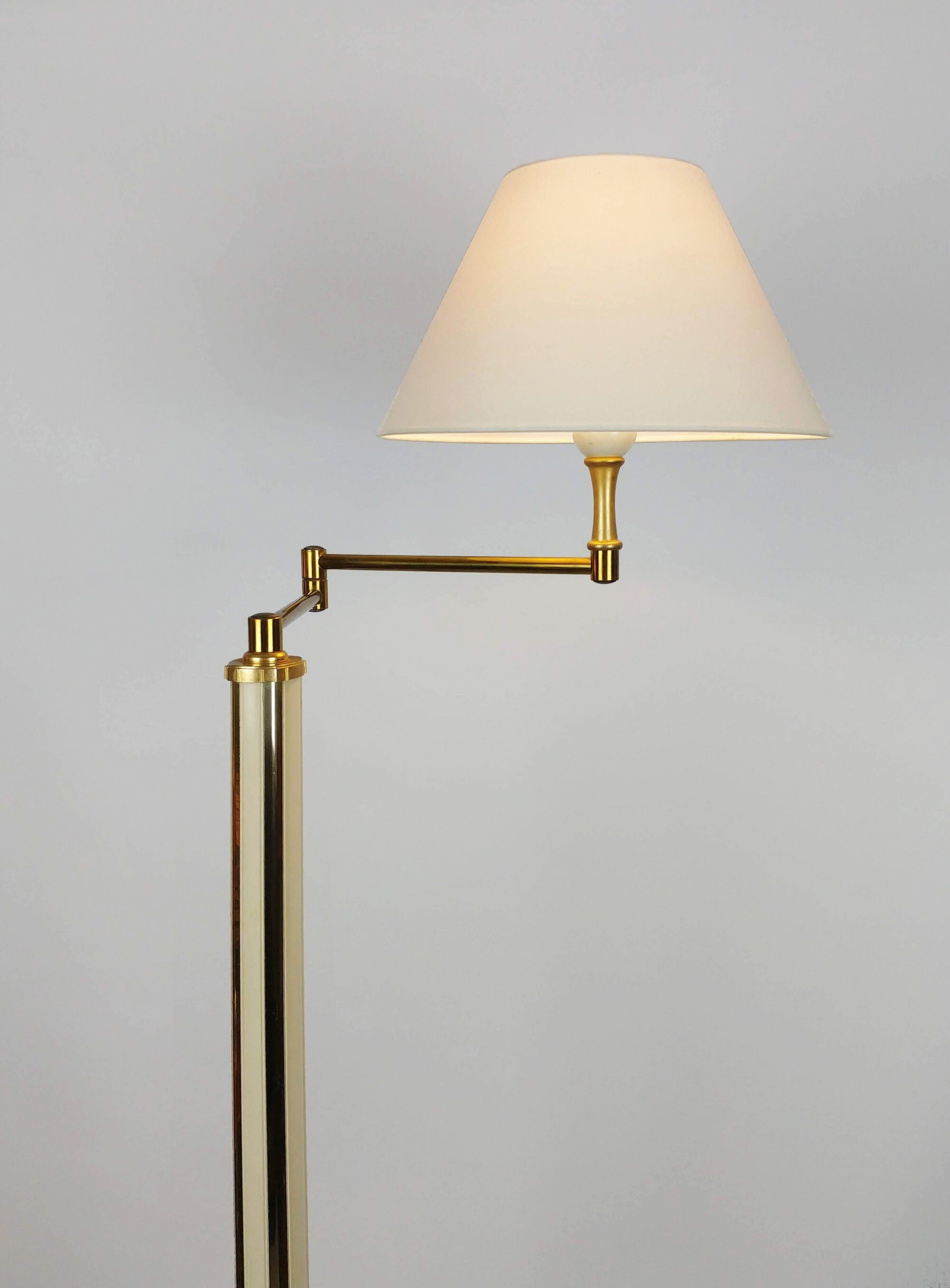 Pair of flexible lacquer and brass lamps, 1970 s