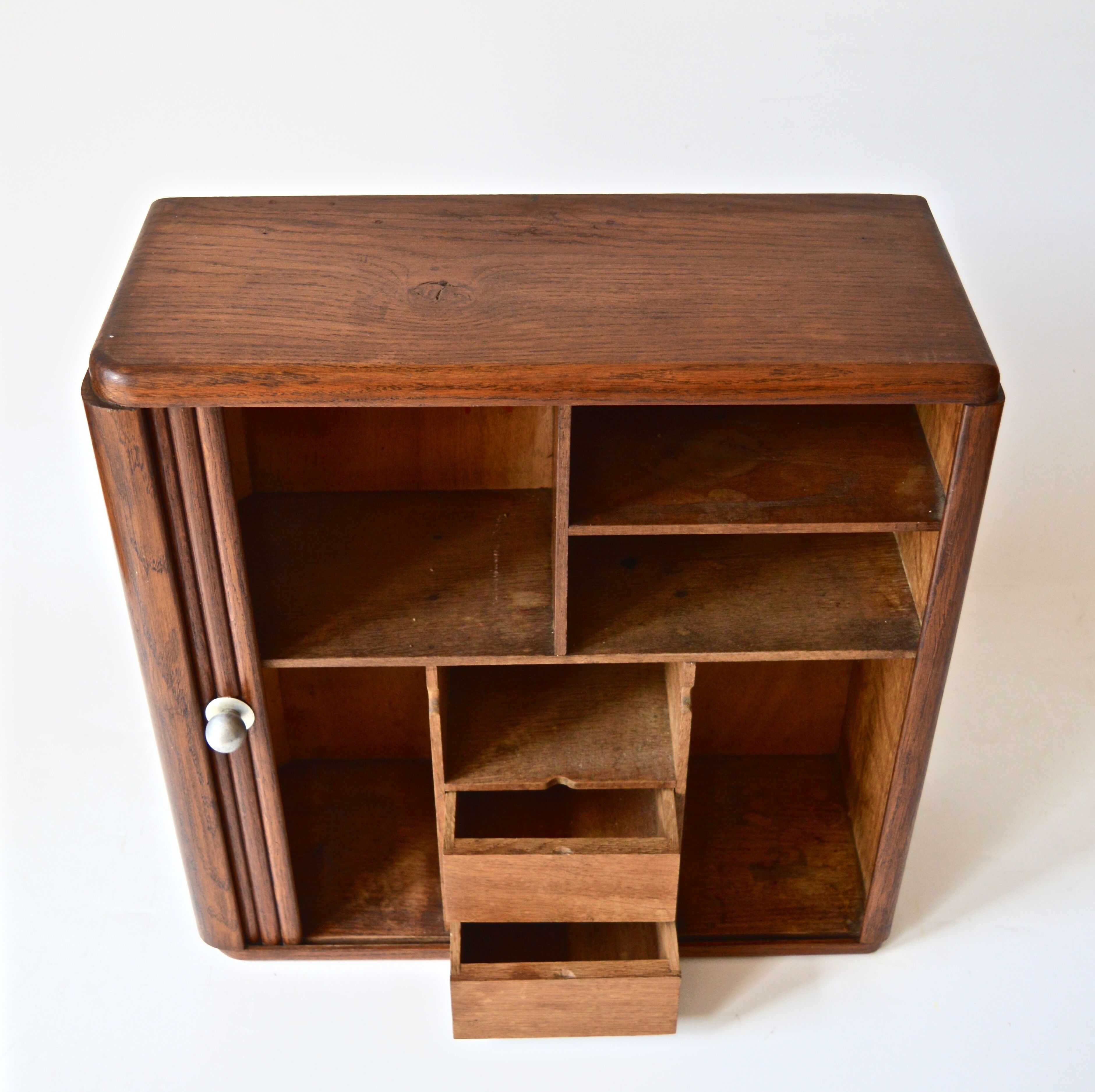 Medicine cabinet