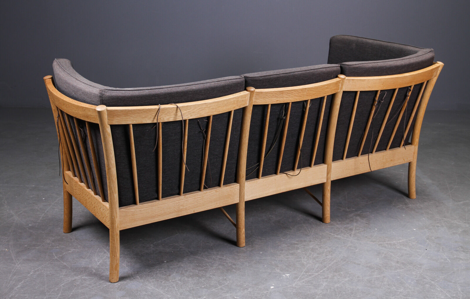 Tsm Mobelfabrik , Three-seater oak stretcher sofa