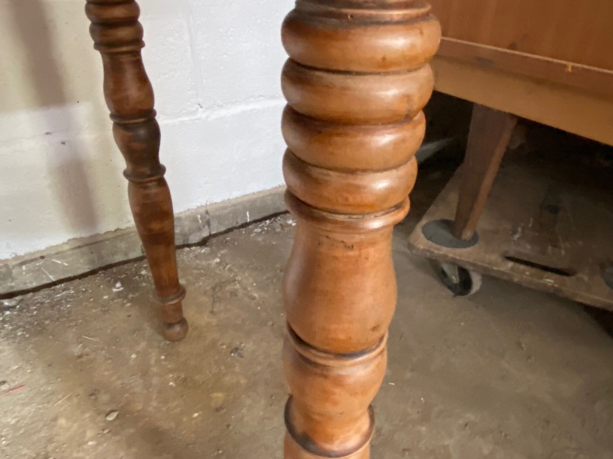Solid wood desk table turned legs 100x52cm
