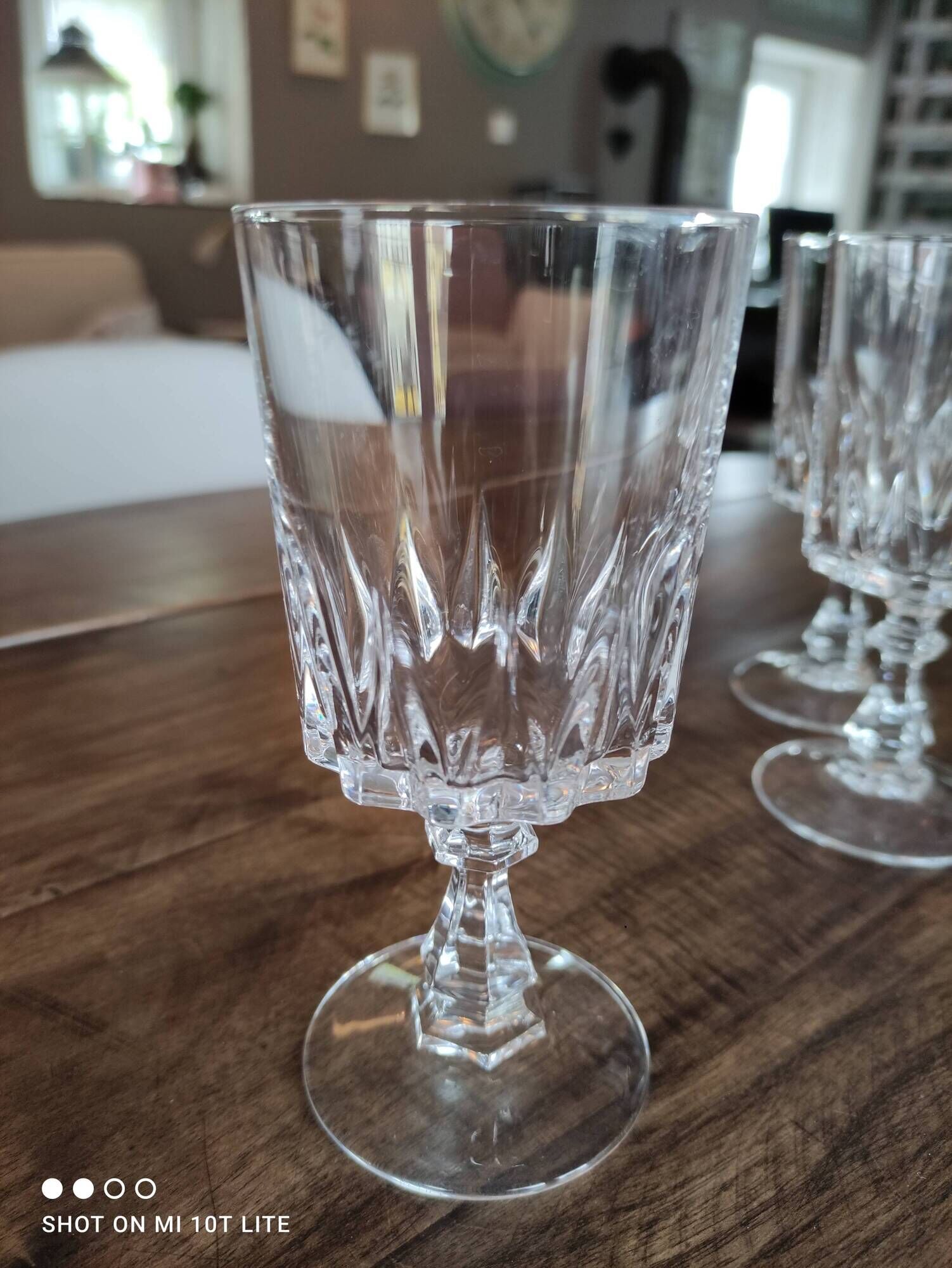 Set of 12 vintage wine glasses in chiseled crystal