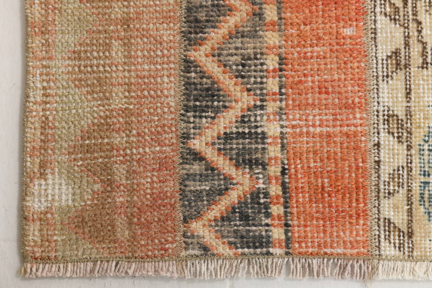 2x5 Soft Pastel Vintage Runner Rug, 61x168Cm