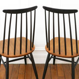 2 chairs
