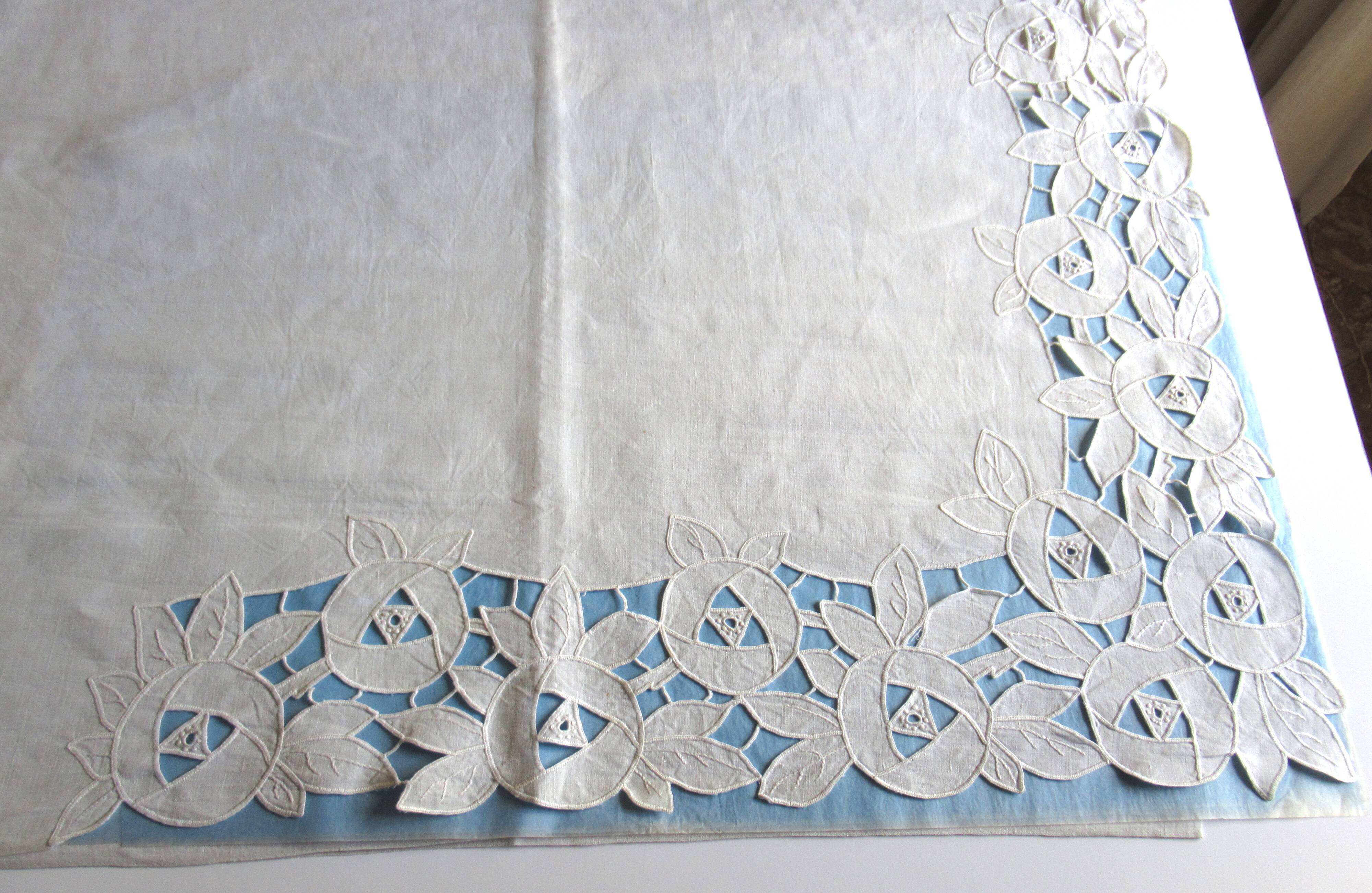 Embroidered sheet Richelieu Art Deco