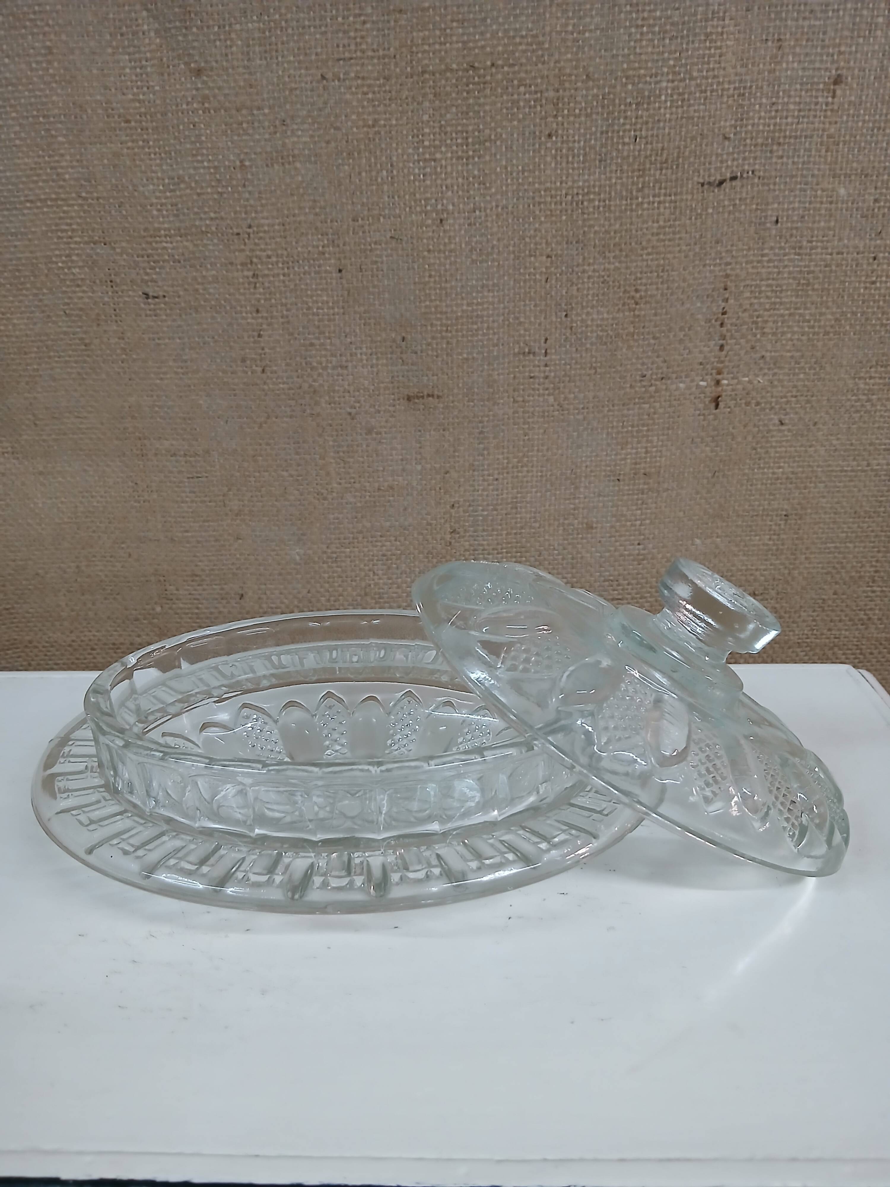 Butter dish