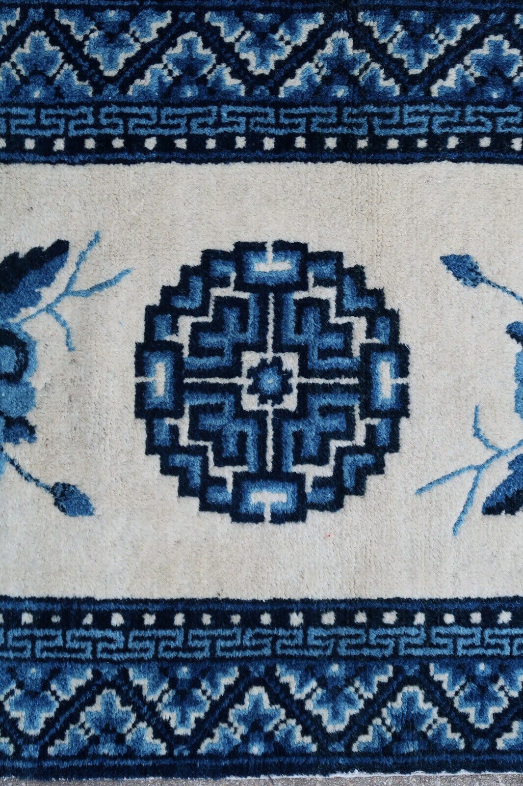 Chinese rug Pekin 1930 102 X 59 cm