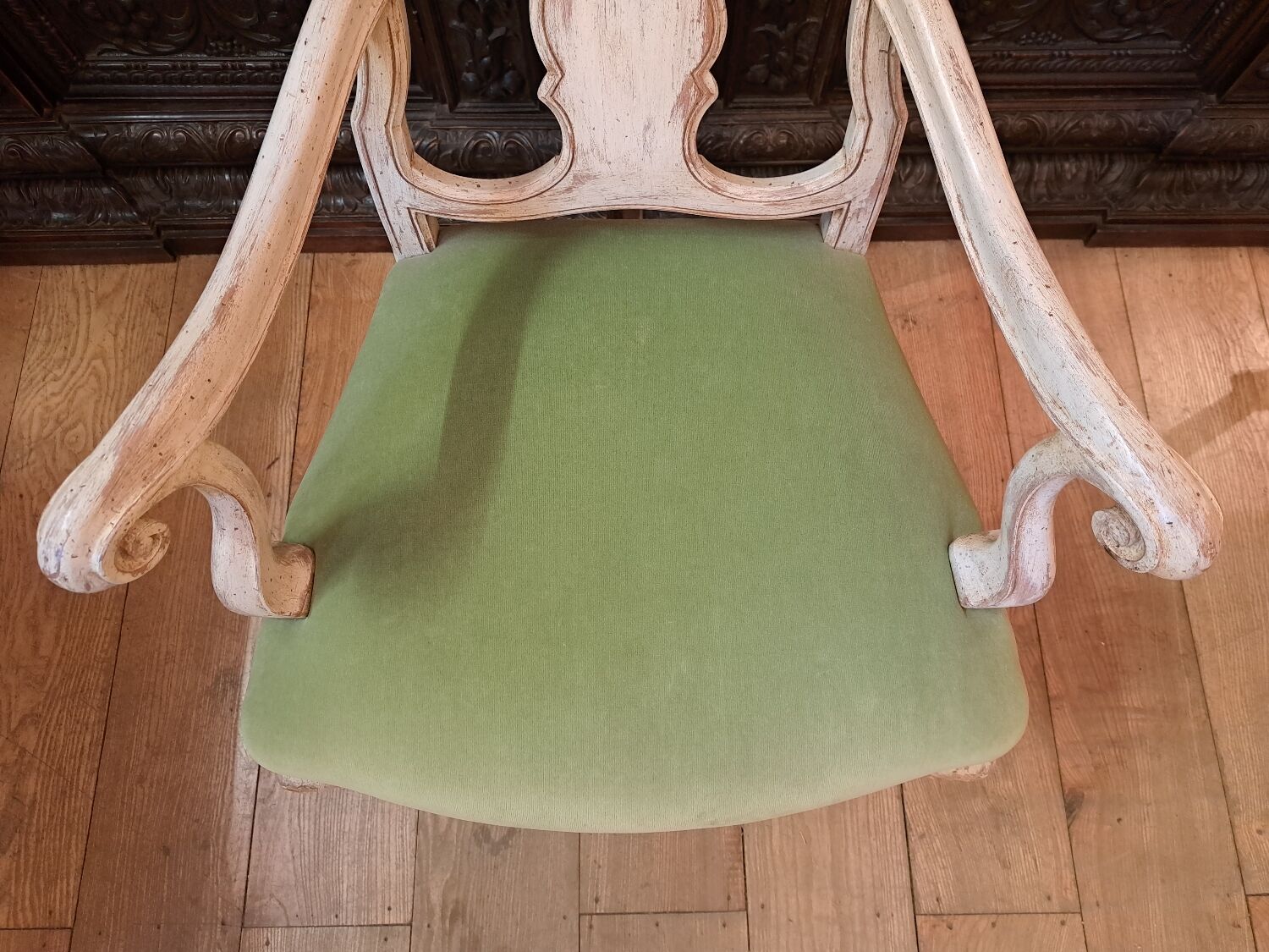 Set of 2 armchairs and 1 baroque style chair