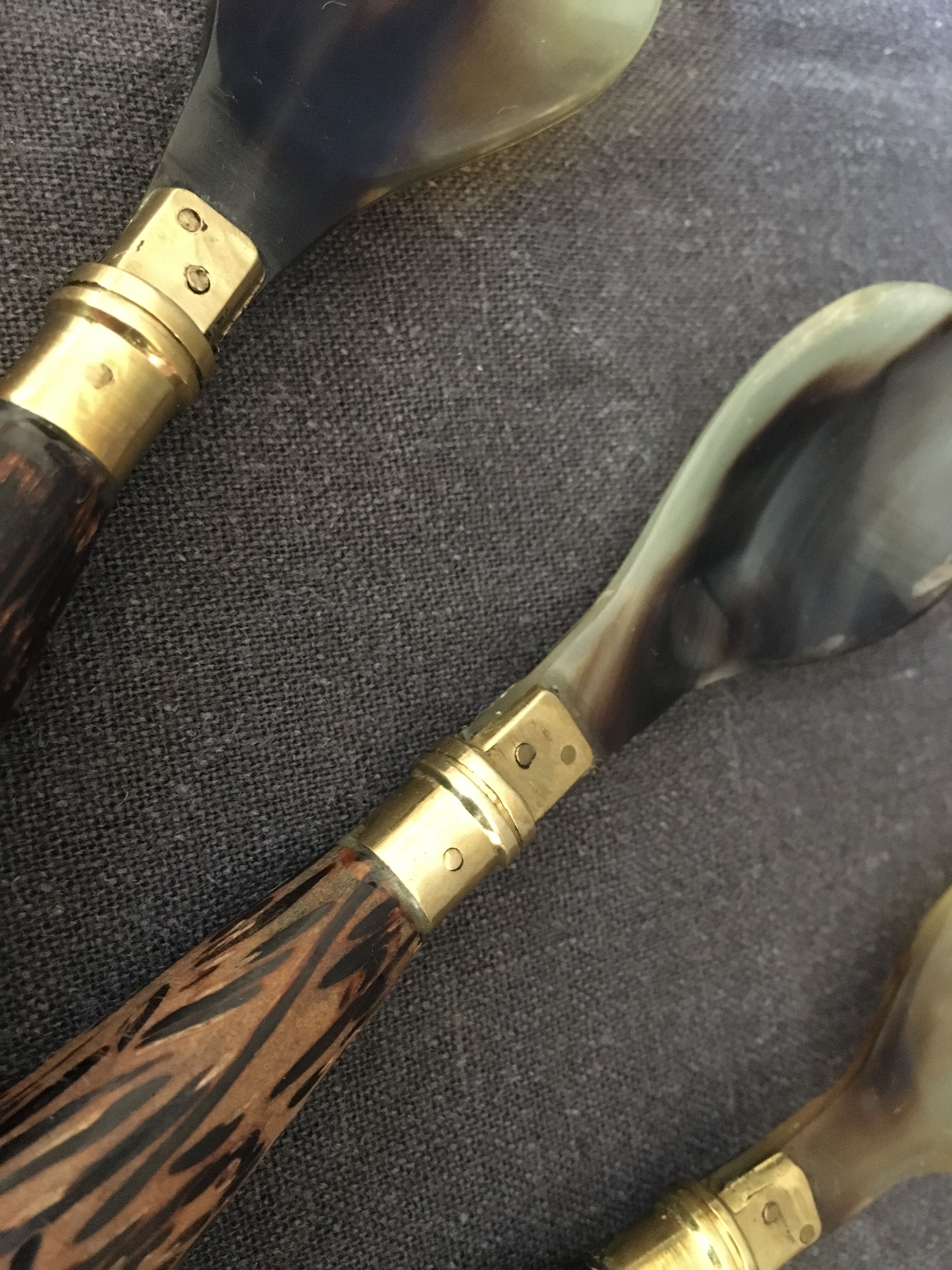 Set of 7 horn and wood spoons