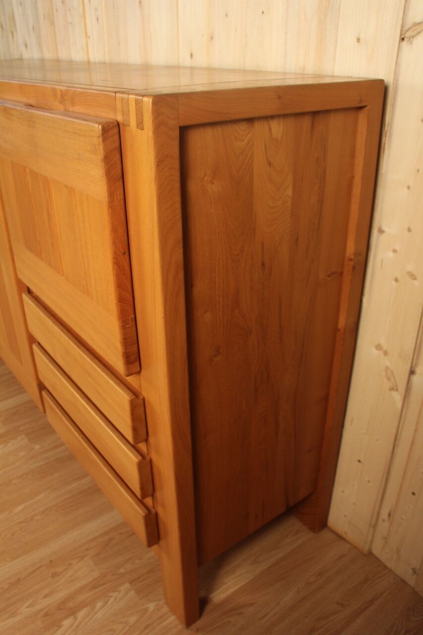 Enfilade en orme de la Maison Regain