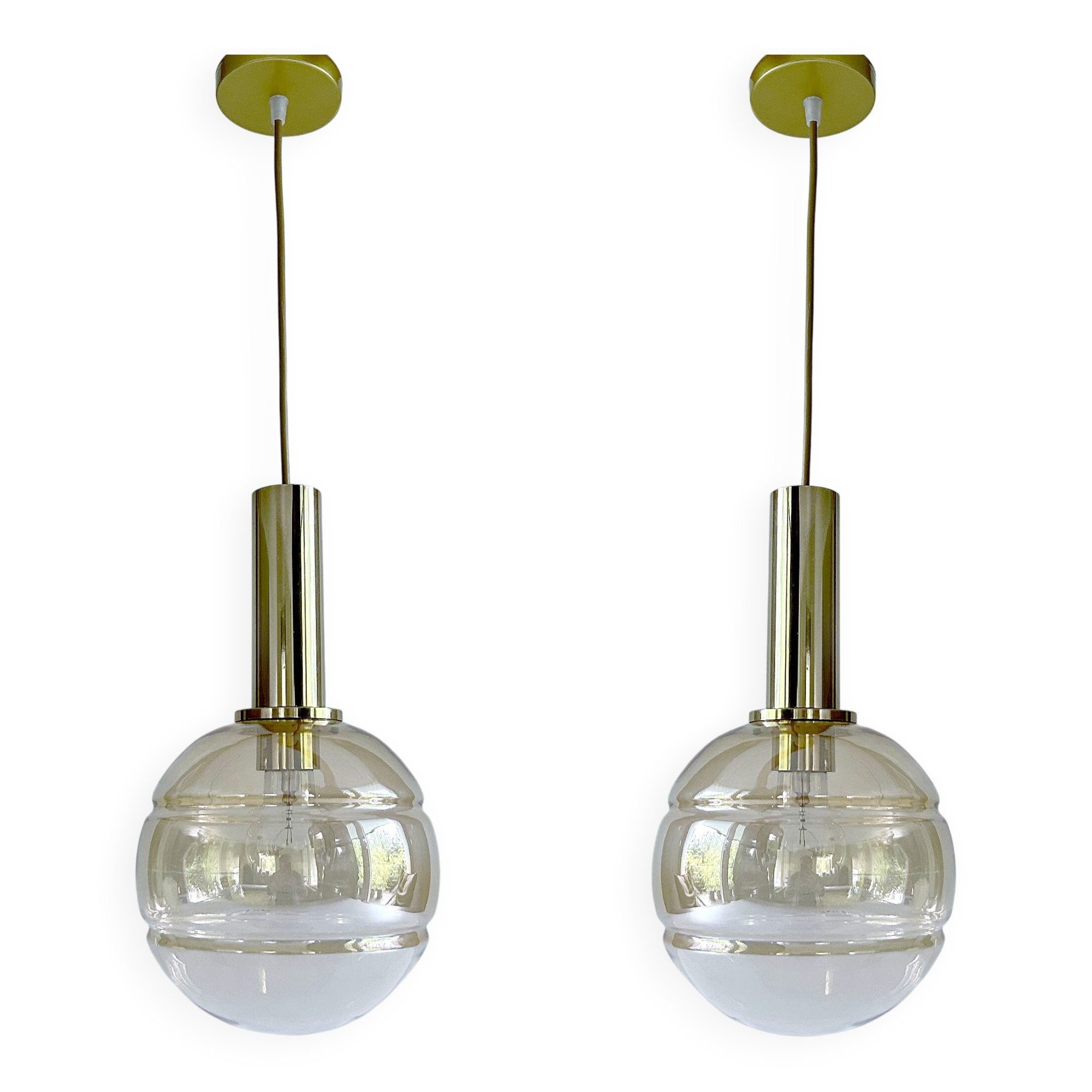 Paire de suspensions vintage en forme de globe en verre
