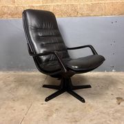 Fauteuil pivotant en cuir Danish Design Berg C90