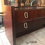 Hairdresser with triptych mirror and stool