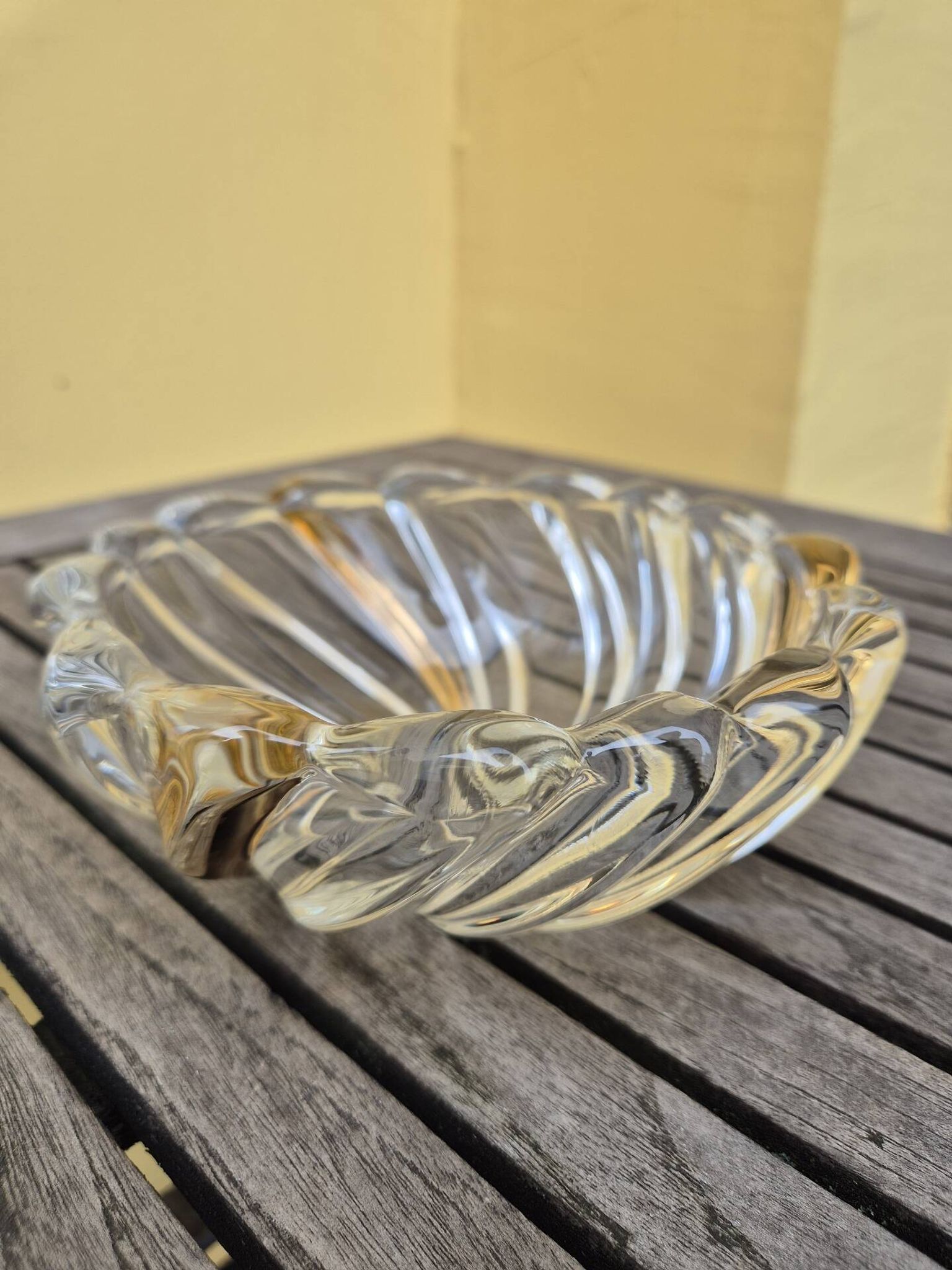 Valet tray in the style of Val St Lambert, made of lead crystal, mid-century.