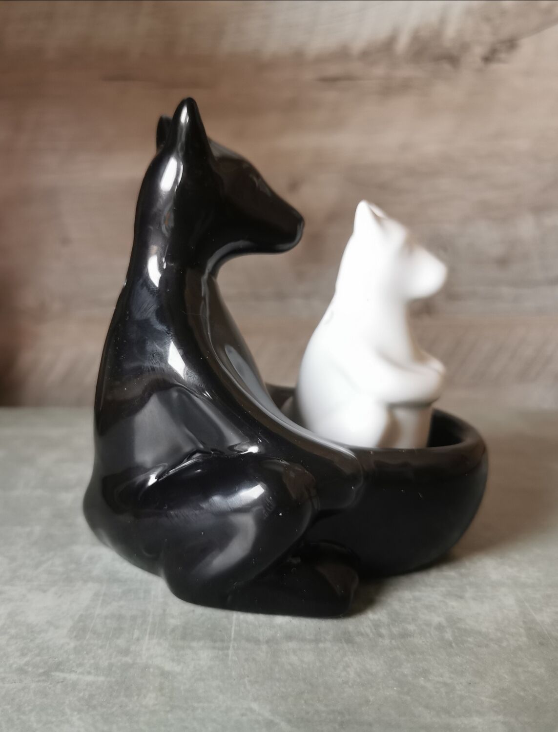 Pepper shaker kangaroo ceramic