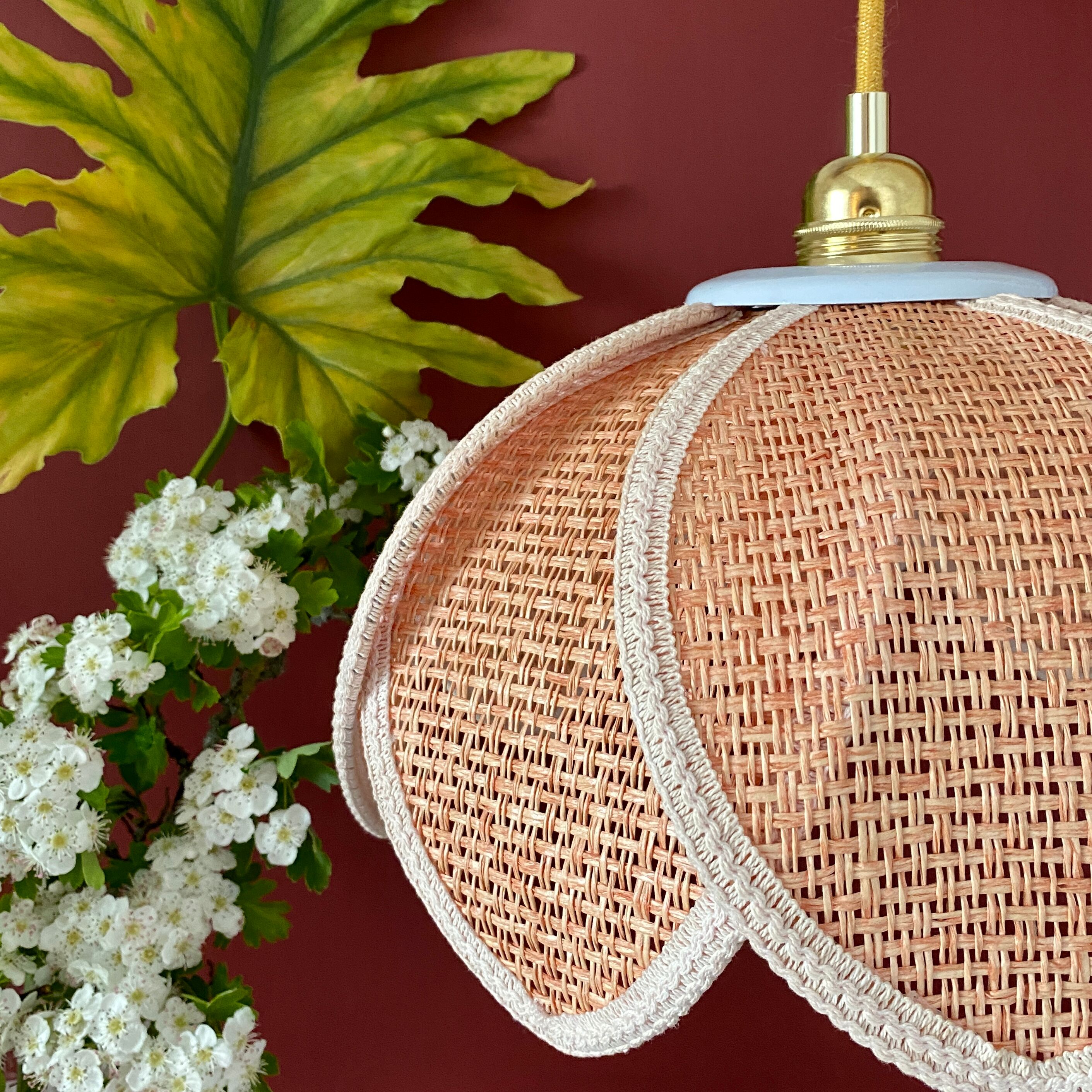 Vintage lotus flower pendant lamp