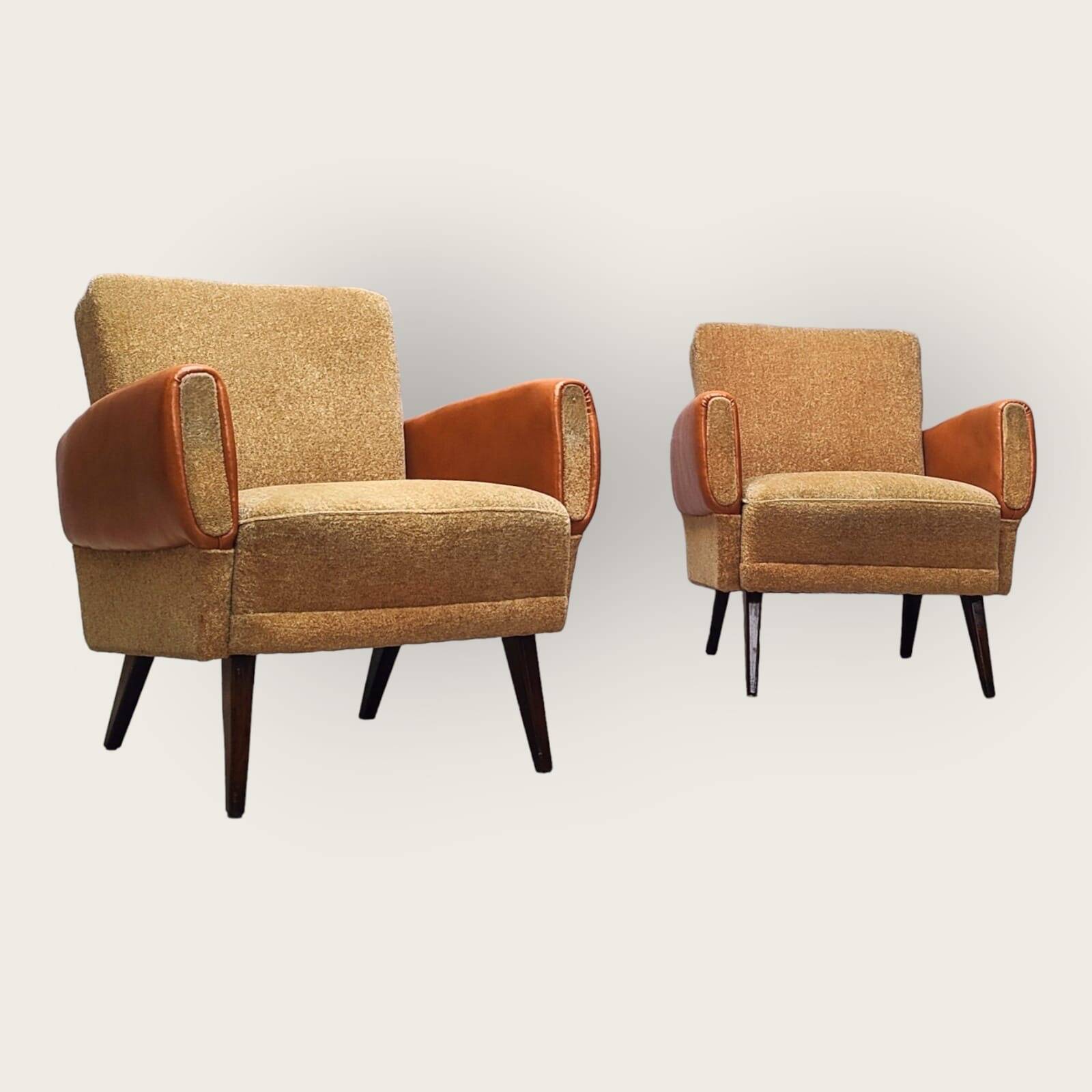 Twee mid century fauteuils