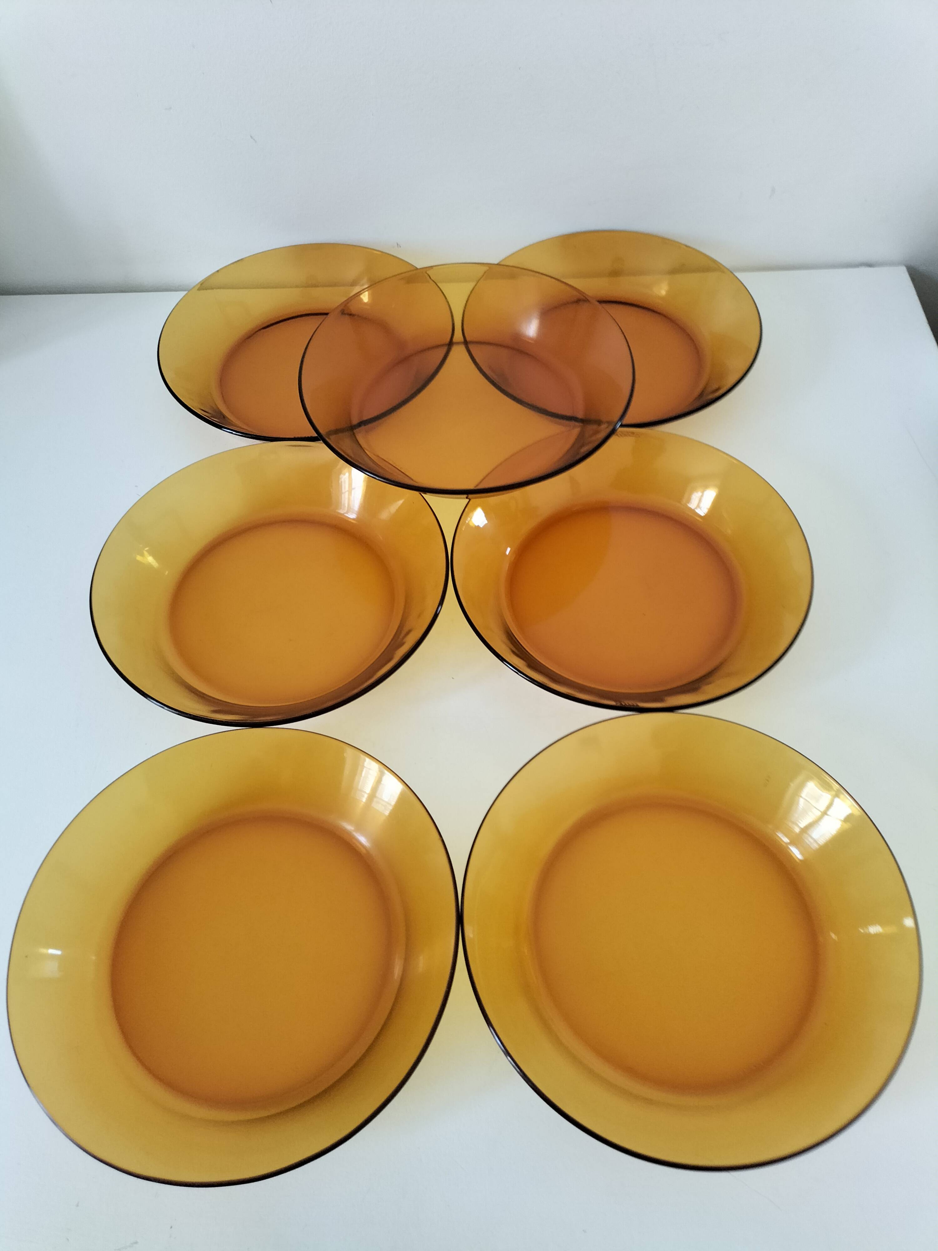 7 deep plates Duralex amber glass