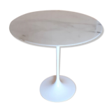 Tulip coffee table by Eero Saarinen for Knoll