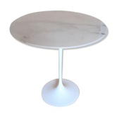 Tulip coffee table by Eero Saarinen for Knoll