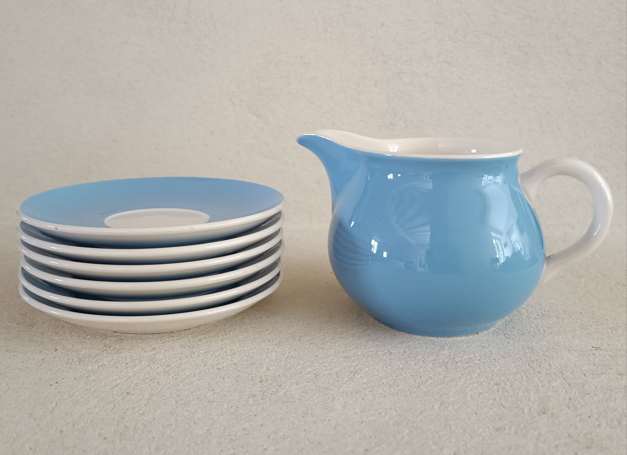 6 saucers and milk jug 1950s Villeroy and Boch Mettlach