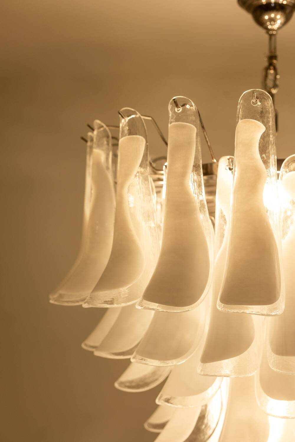 Murano glass chandelier in white and translucent glass. Contemporary