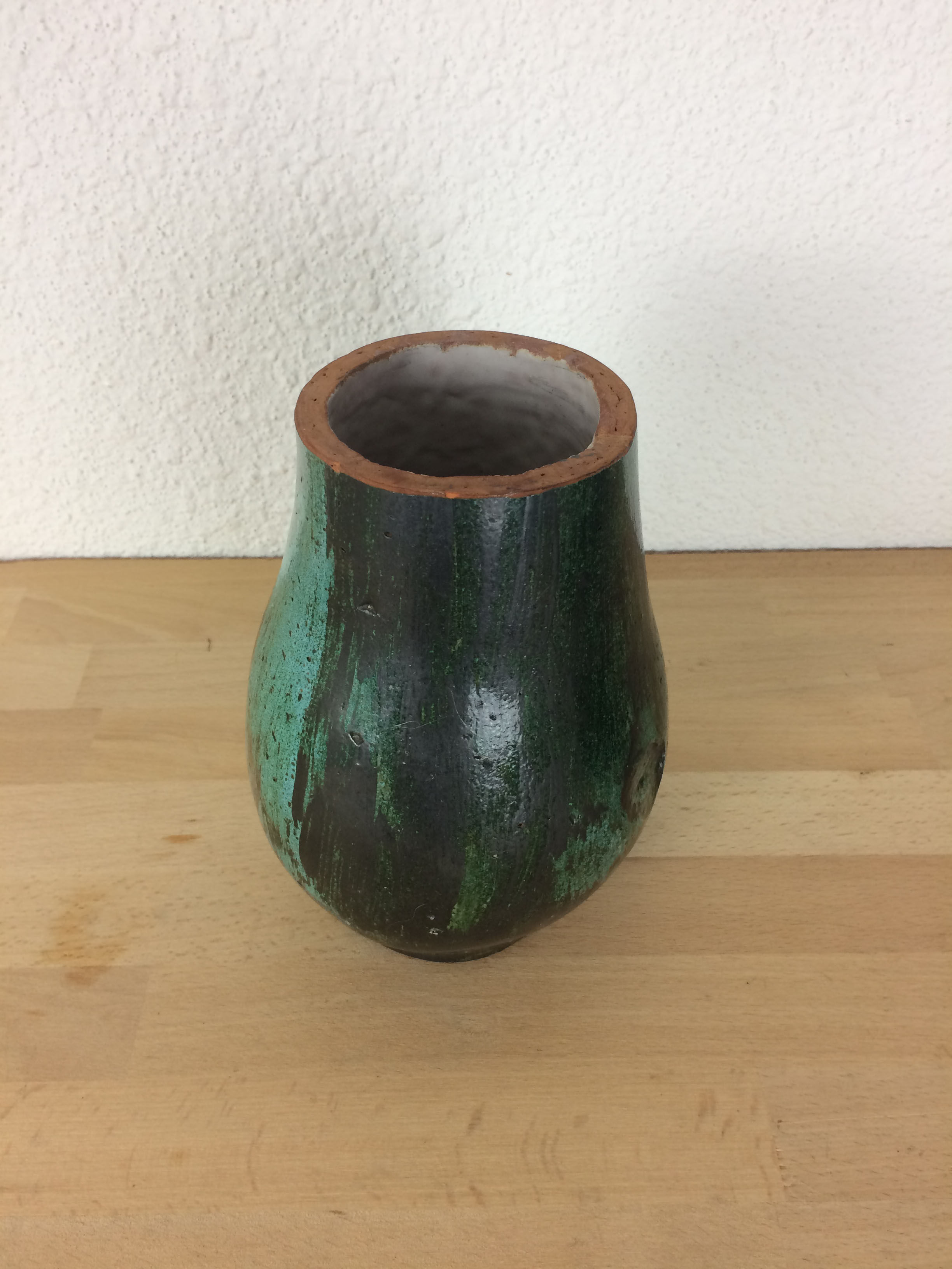 Green ceramic vase "curve"