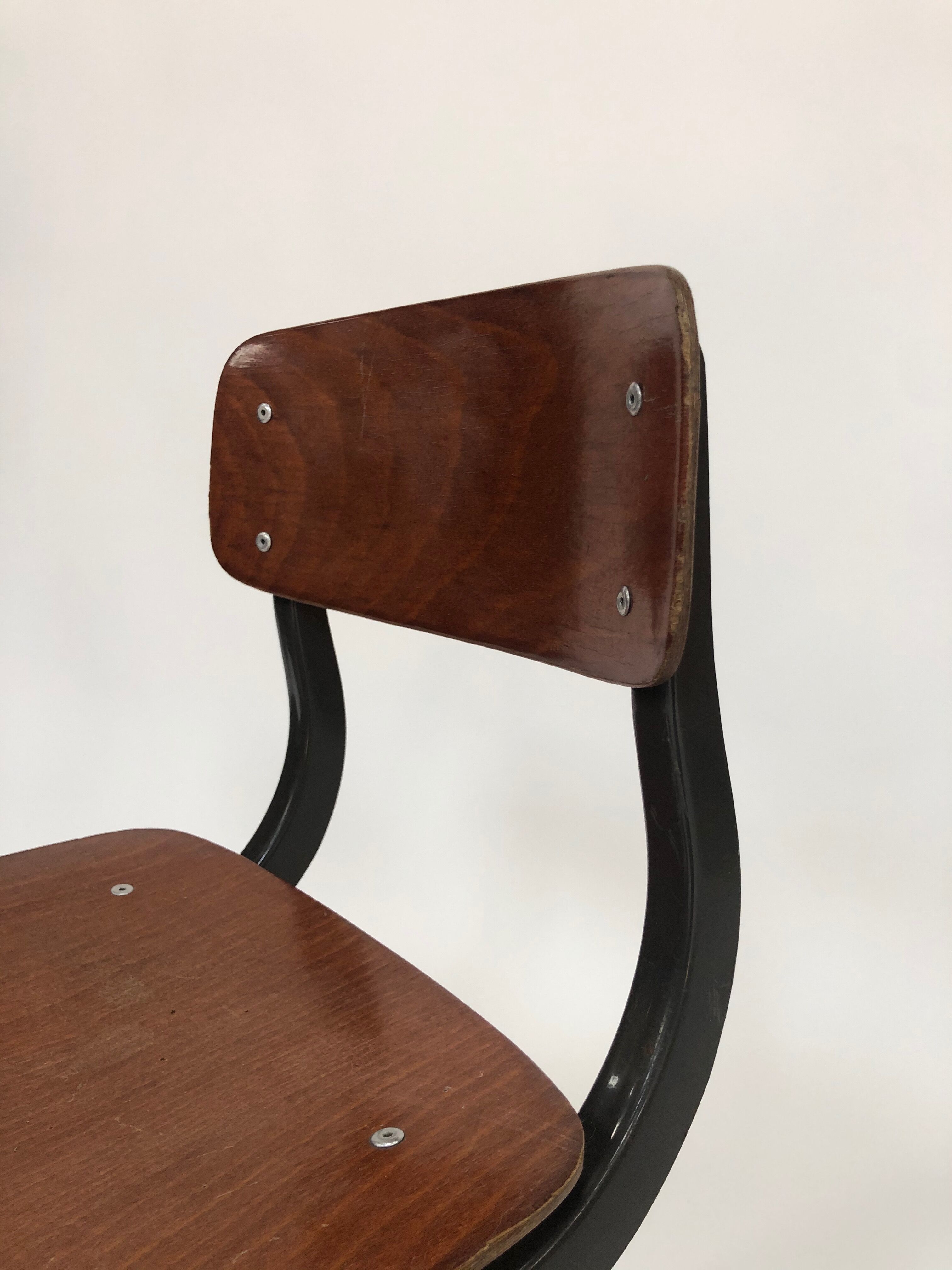 Marko Holland chair