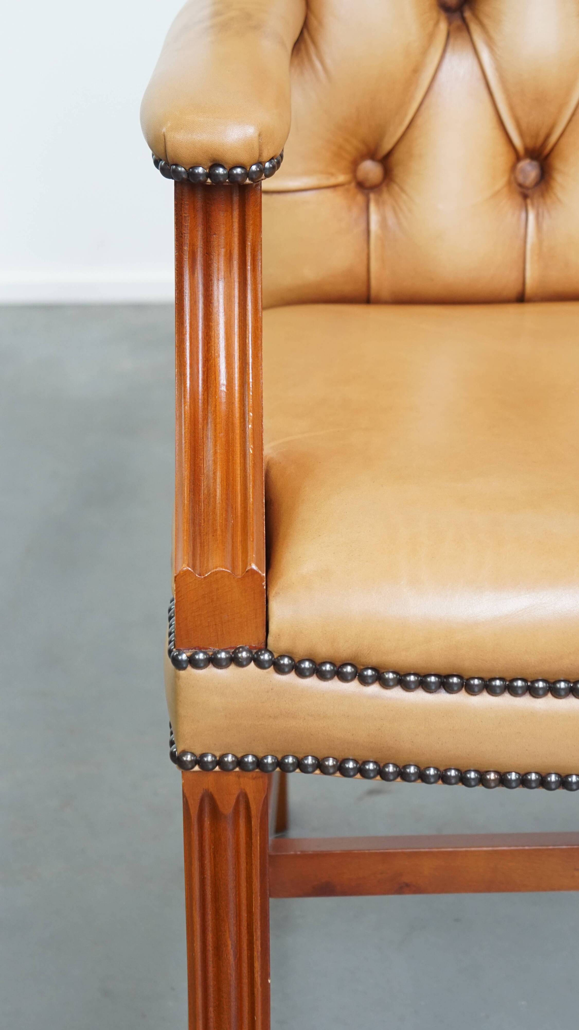 Cowhide Leather Chesterfield Dining / Side Chair in English Style