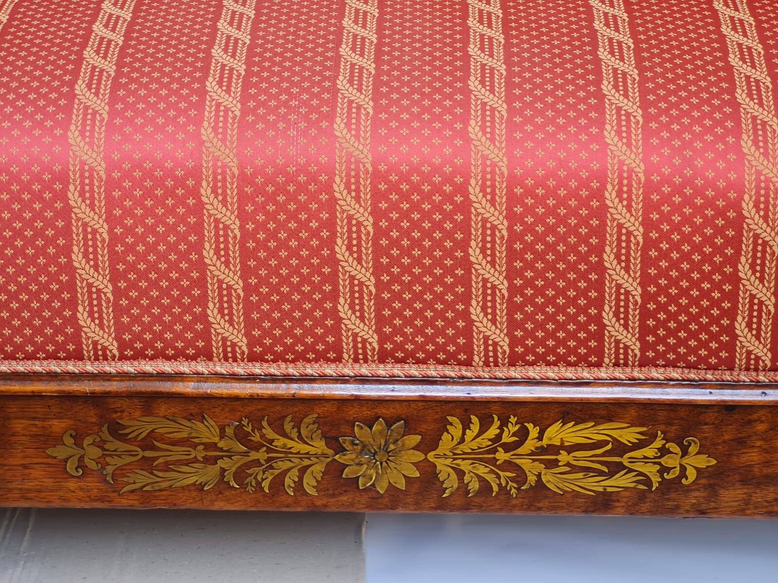 Boat-shaped sofa in 19th-century style