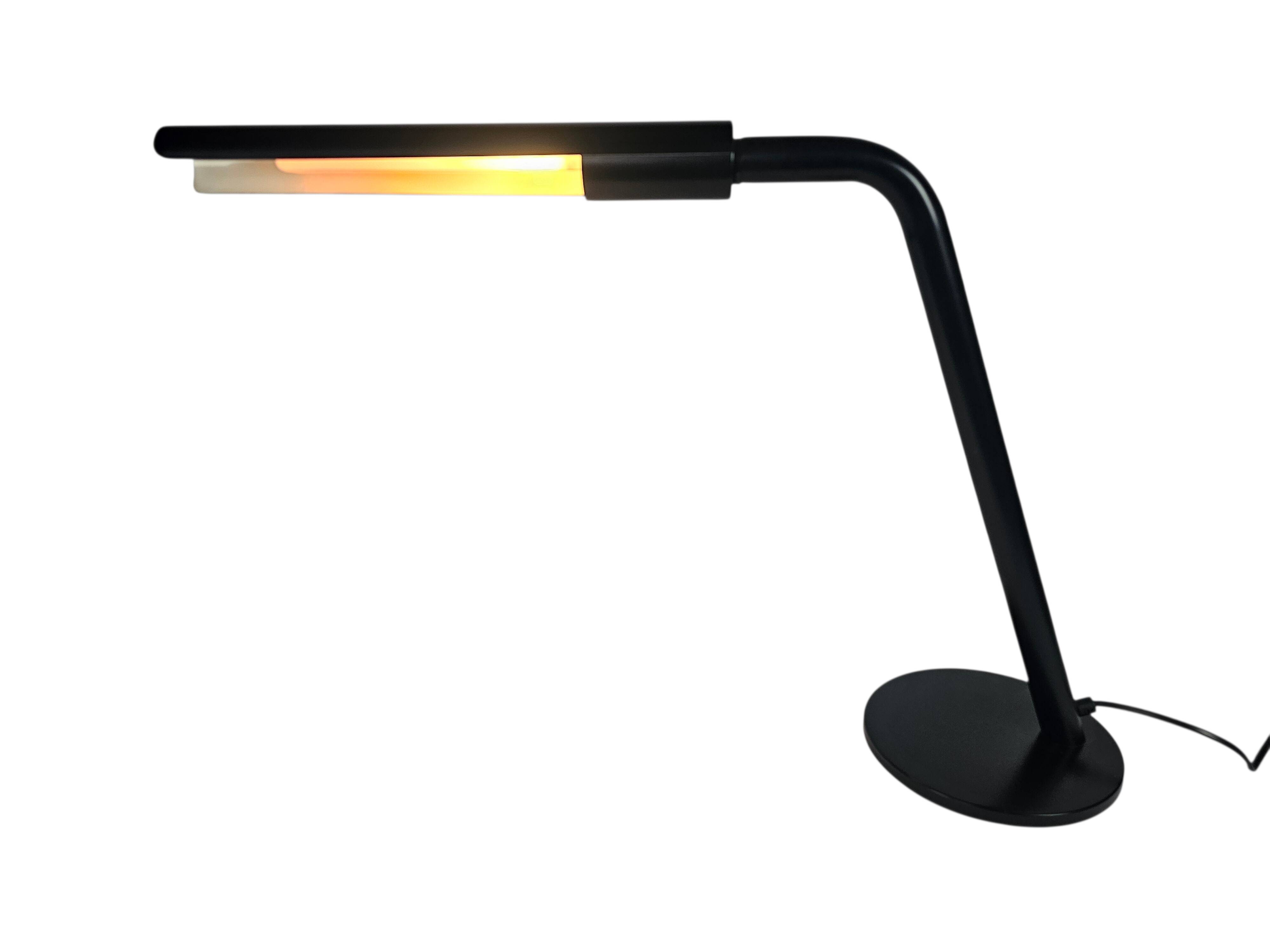 Dutch design - Hala Zeist Holland - desk/table lamp - model 745 - 80s
