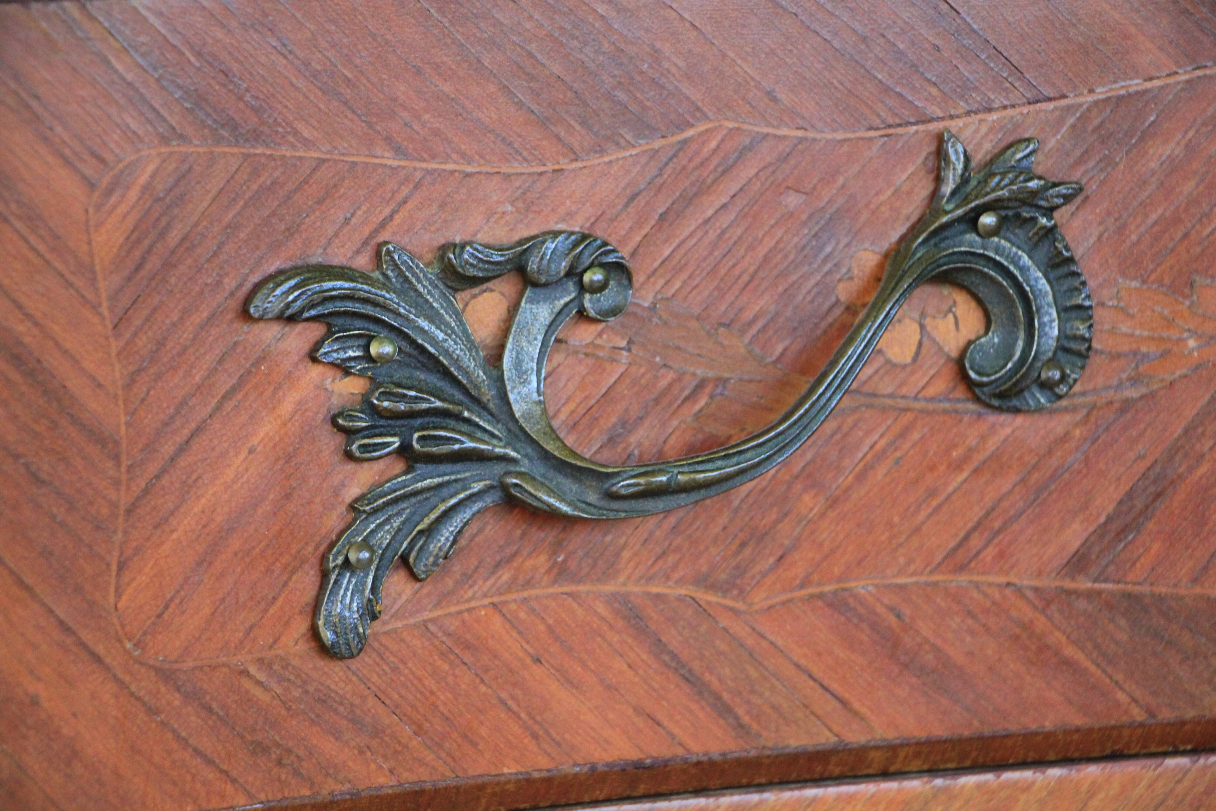 Louis XV style curved commode in rosewood