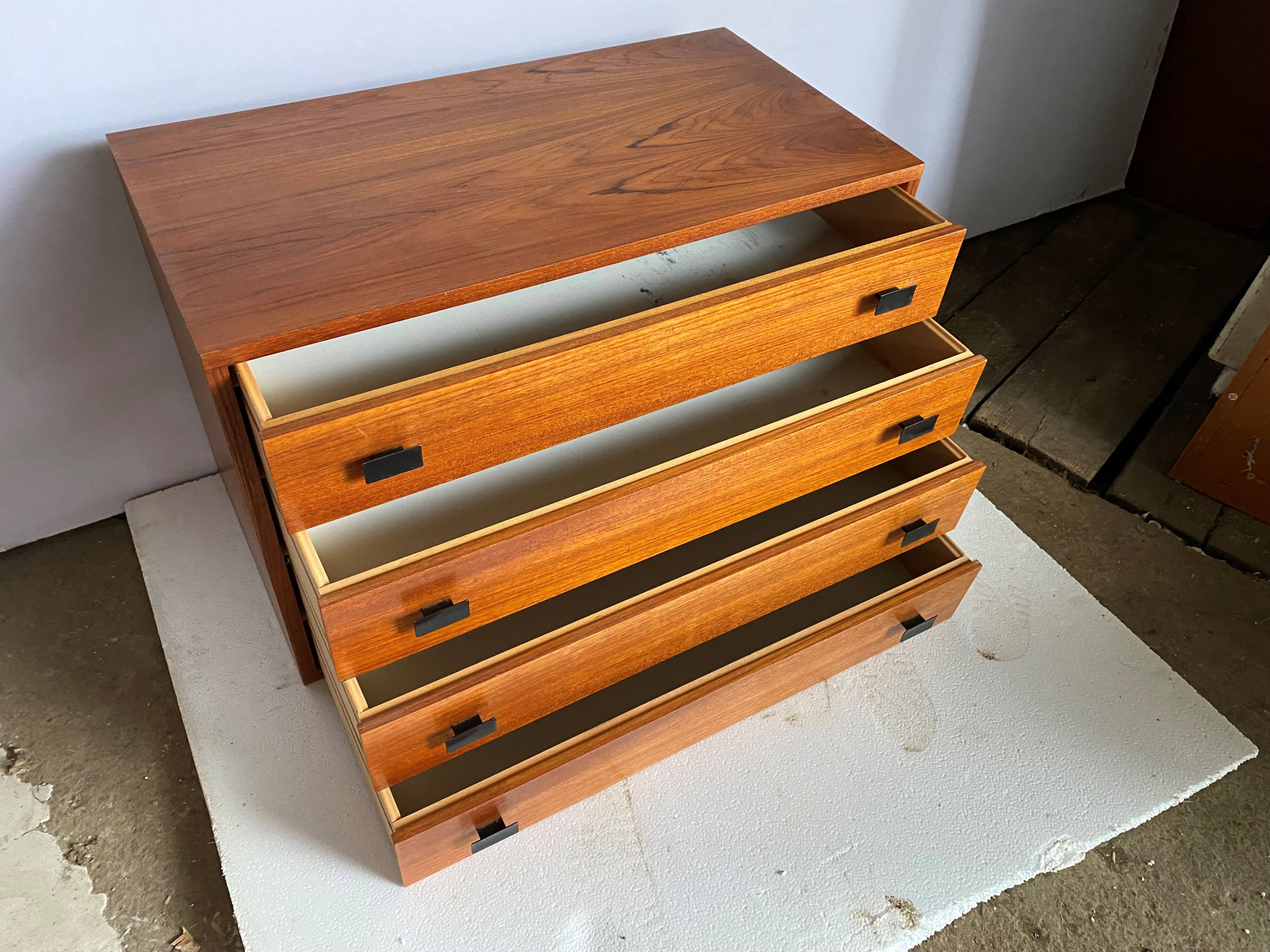 Convenient storage unit in Scandinavian teak from the 60s
