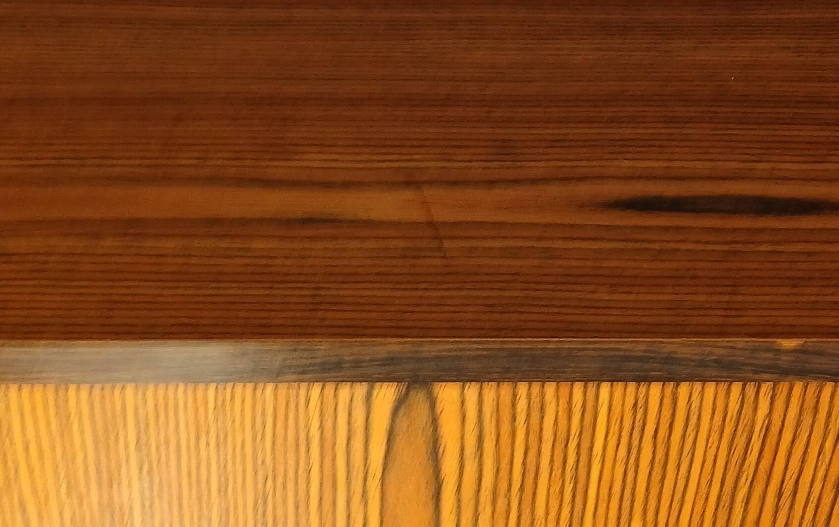 2-door sliding furniture in the style of F. Knoll, veneered teak.