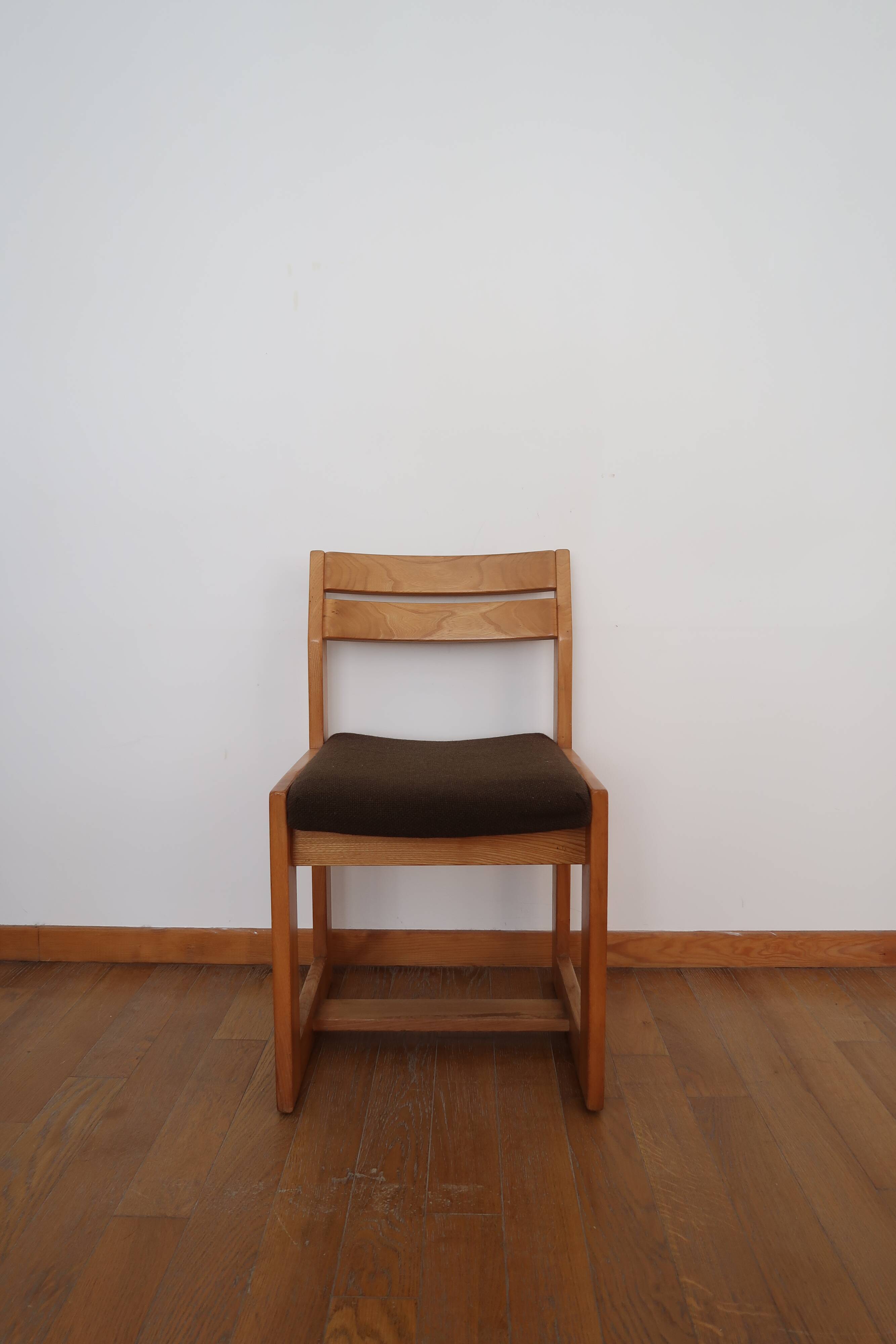 4 chairs sleigh Maison Regain