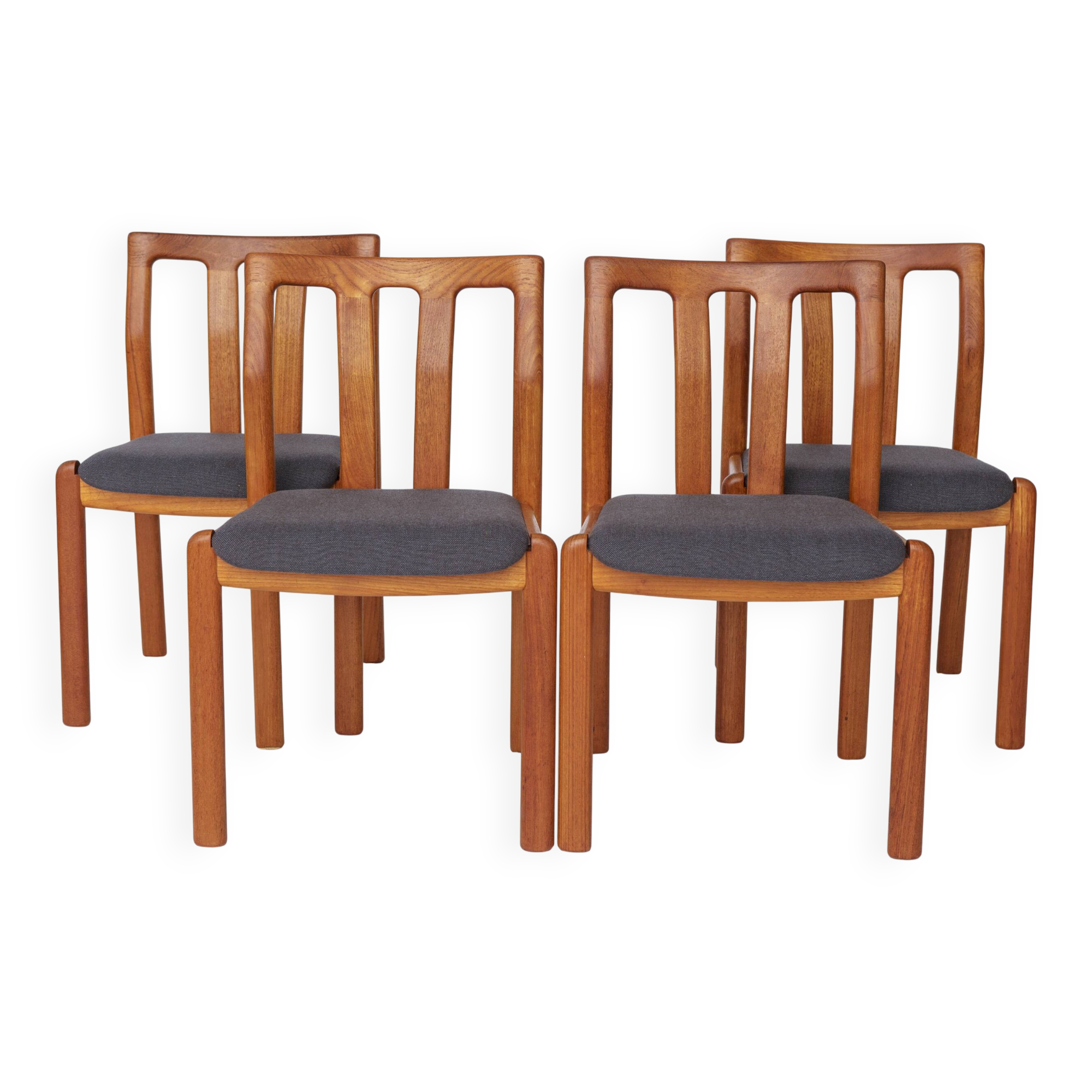 4 chaises en teck de style danois par Dyrlund , années 1960