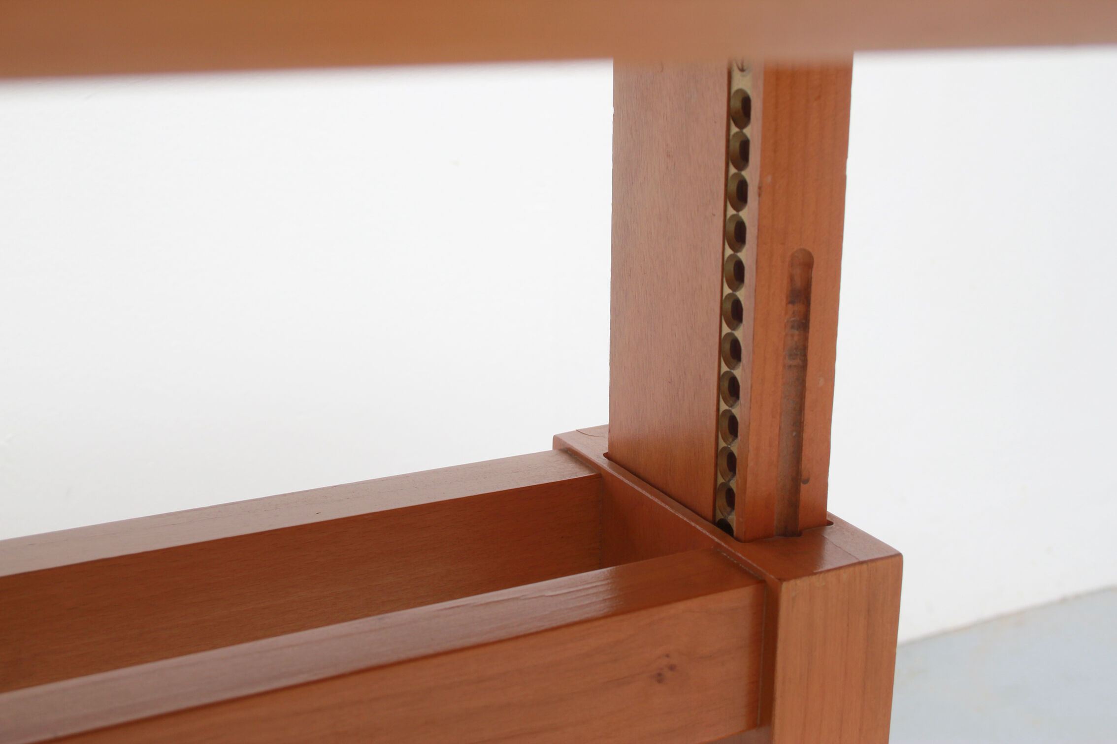 1950s coffeetable in cherrywood, adjustable in height