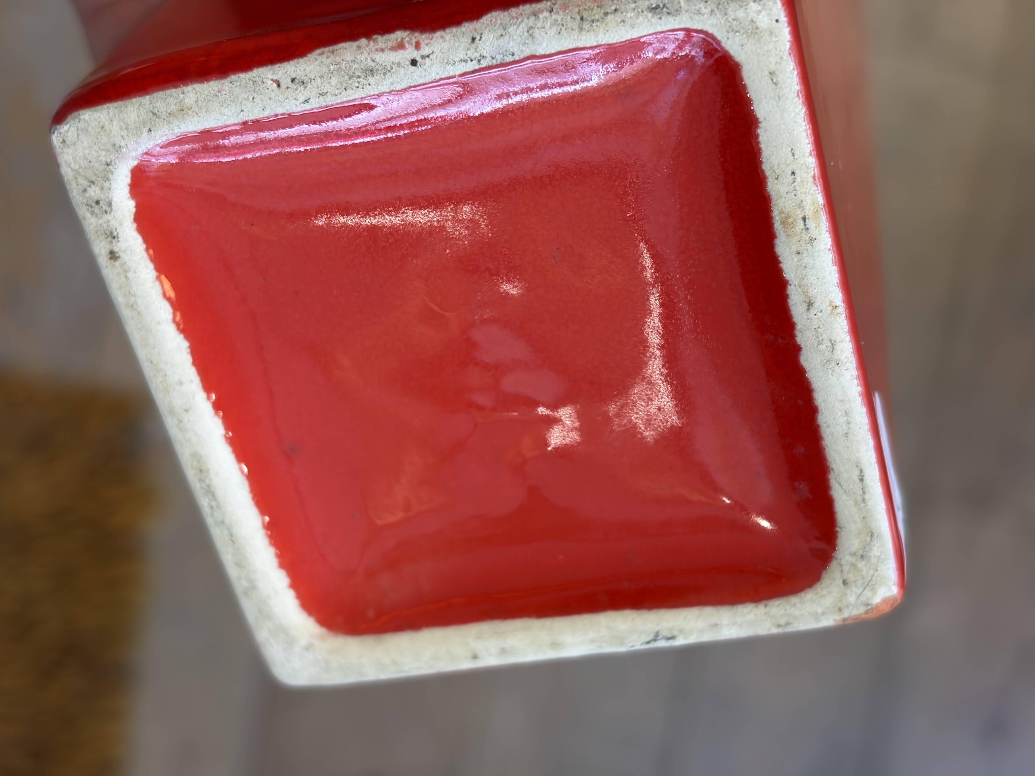 Vase géométrique italien  1970