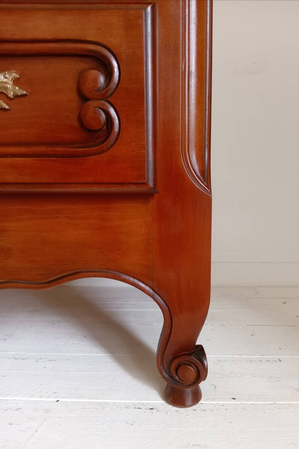 Cherrywood chest of drawers